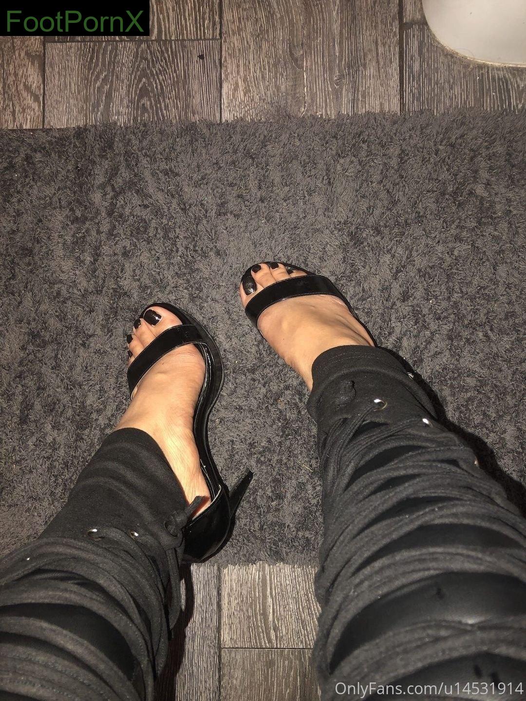 fall.at.my.feet feet photo 14