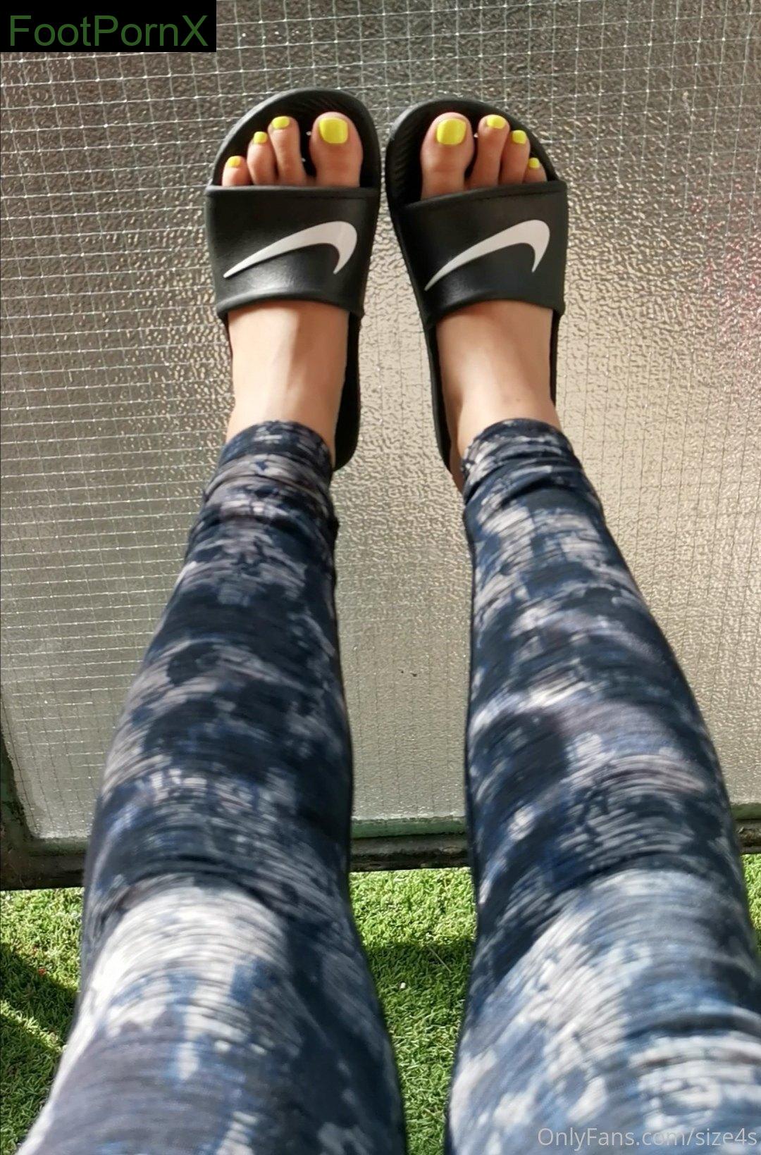 size4s feet photo 12