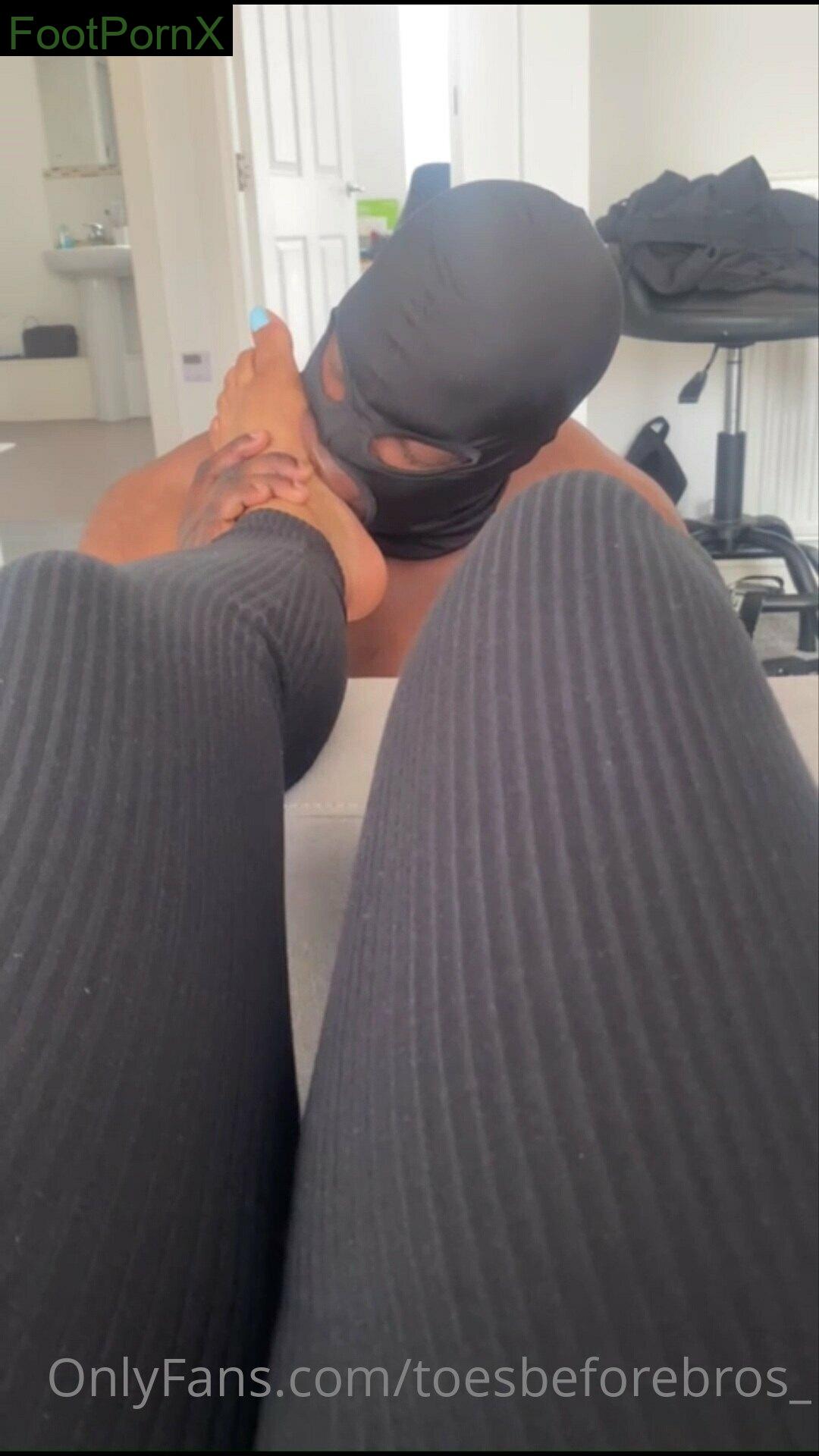 toesbeforebros_ feet photo 17