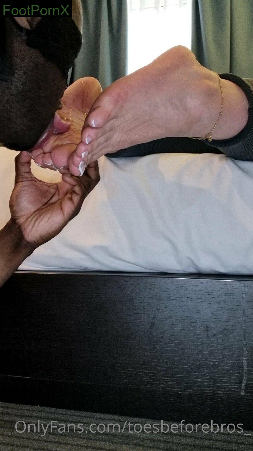 toesbeforebros_ feet photo 12