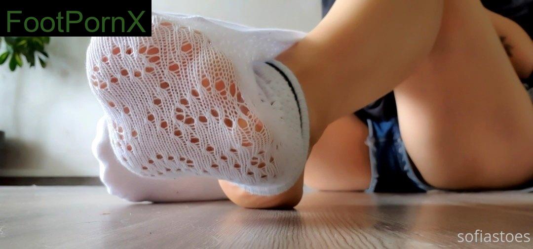 sofiastoes feet photo 2