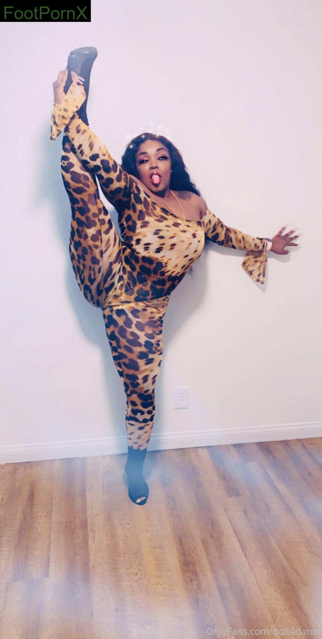 doit4danni feet photo 24
