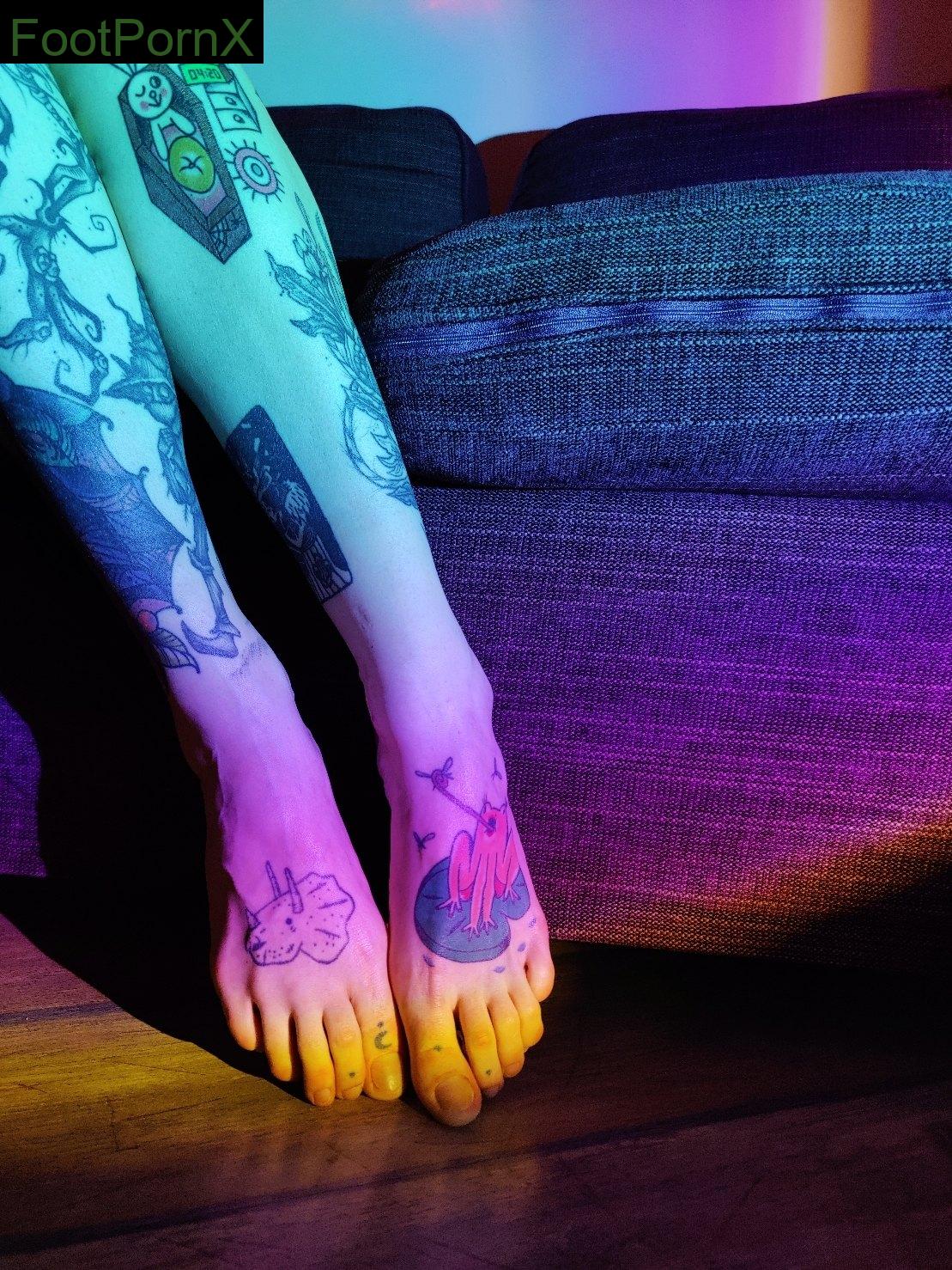 milky.xiu feet photo 21