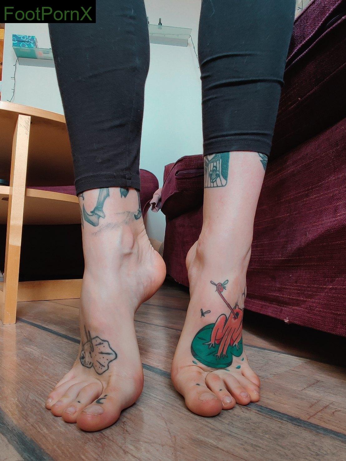 milky.xiu feet photo 15