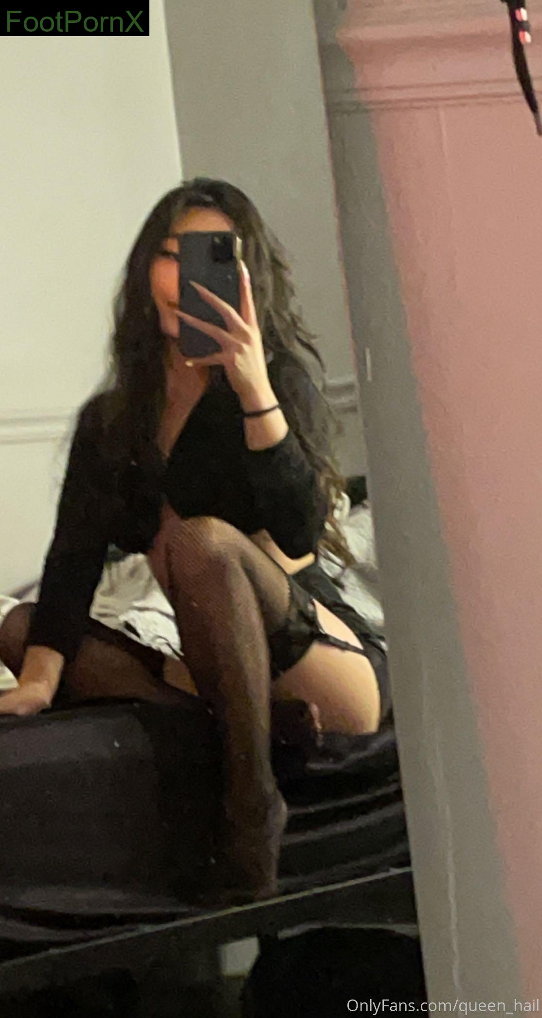 queen_hail feet photo 1