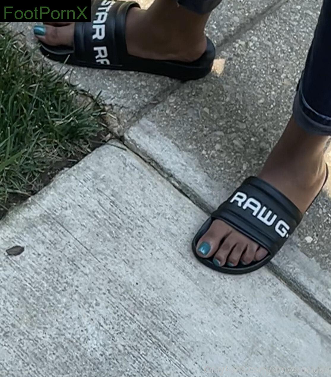 dmvsoleluva feet photo 14