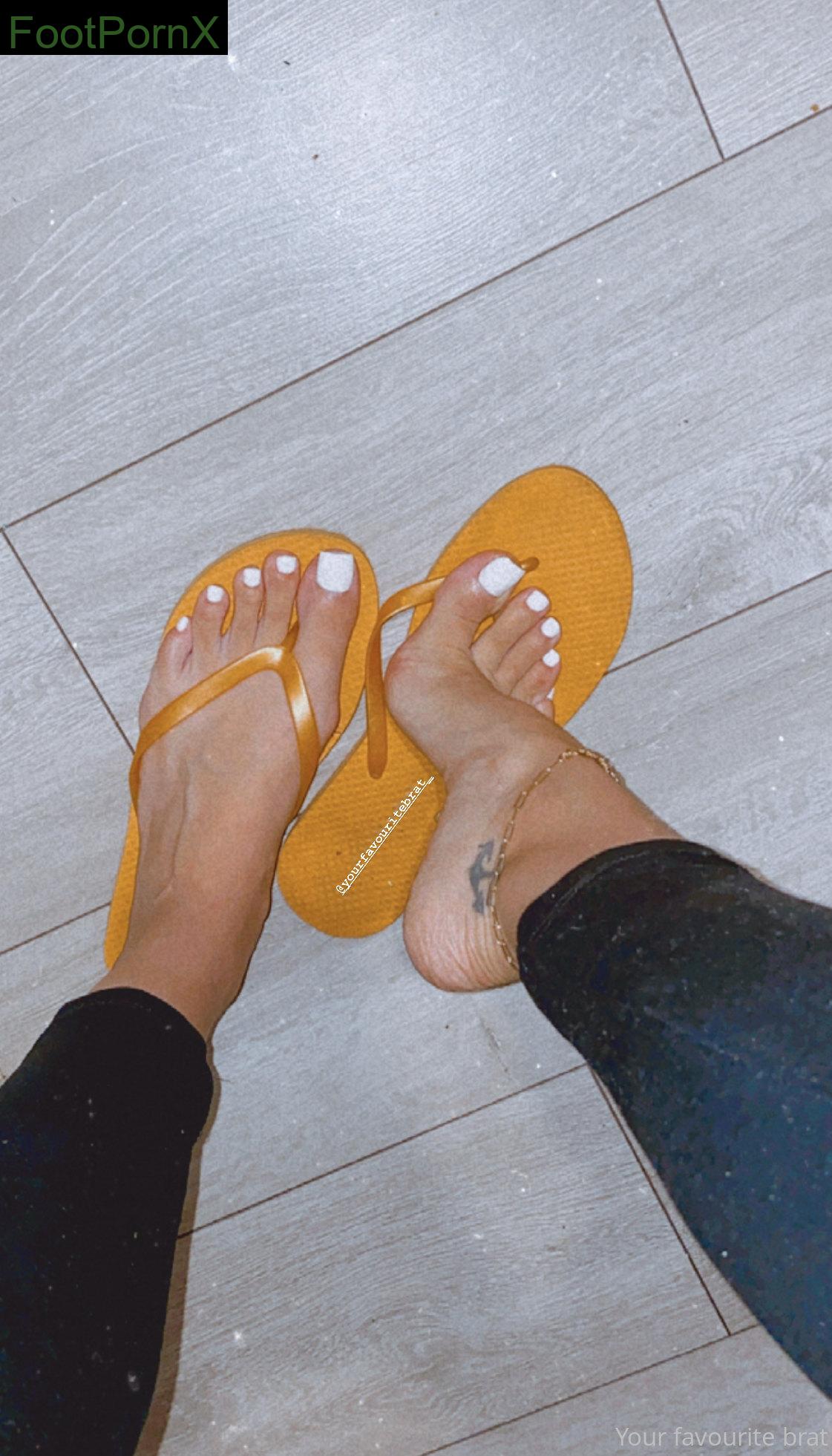 yourfavouritebrat feet photo 5