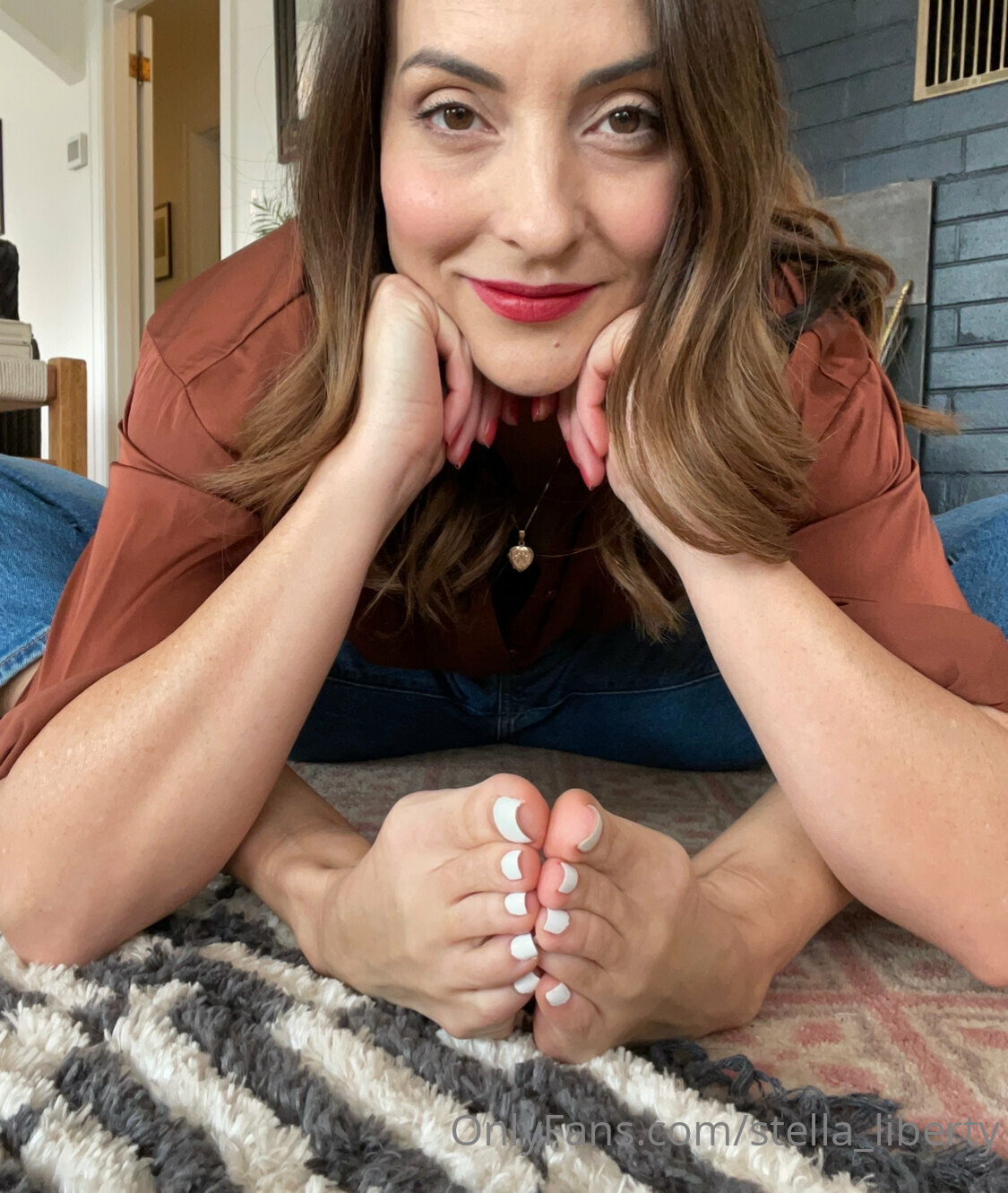 stella_liberty feet photo 3
