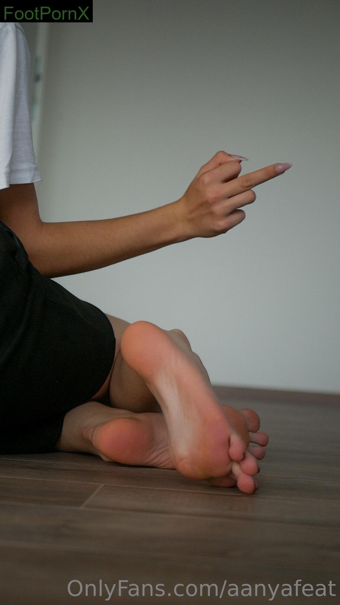 aanyafeat feet photo 8