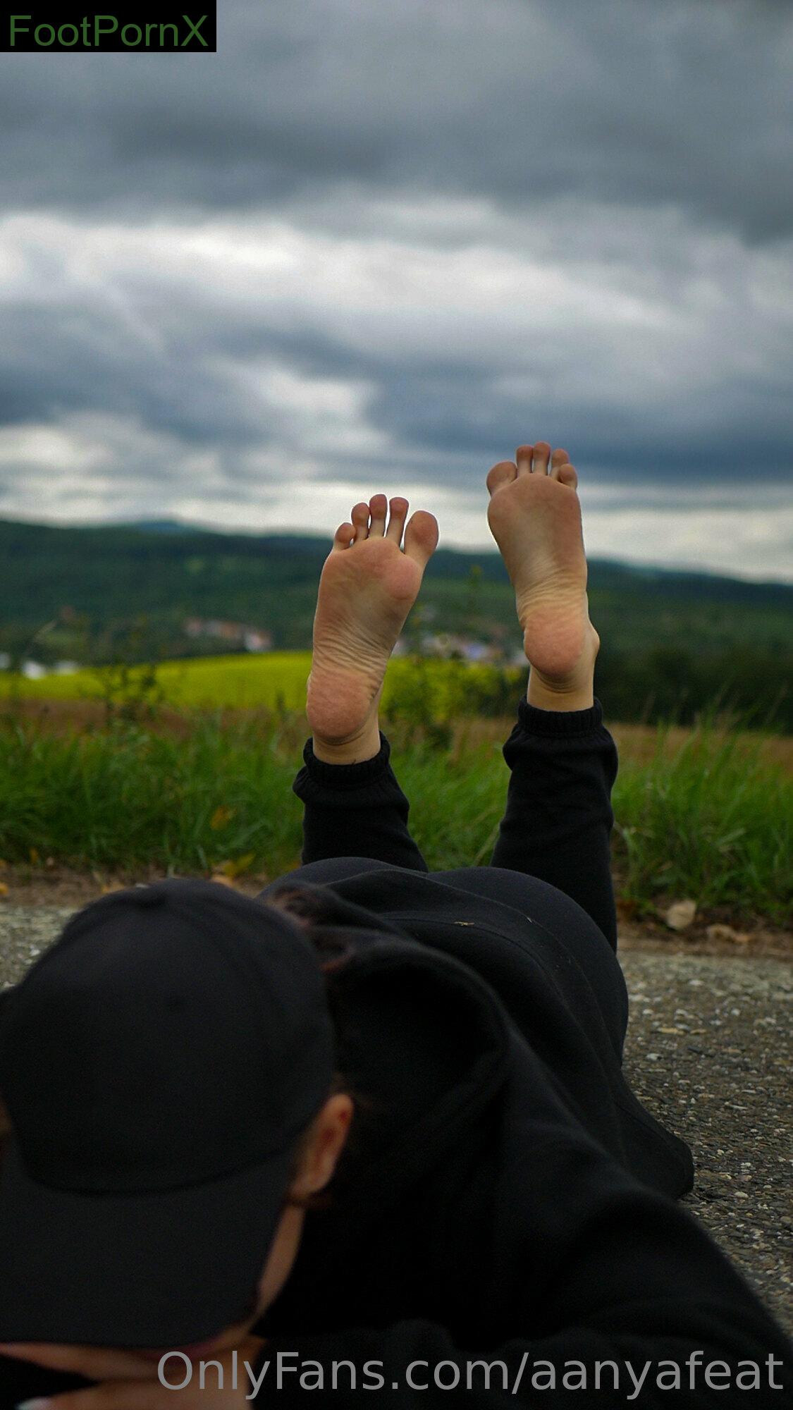 aanyafeat feet photo 10
