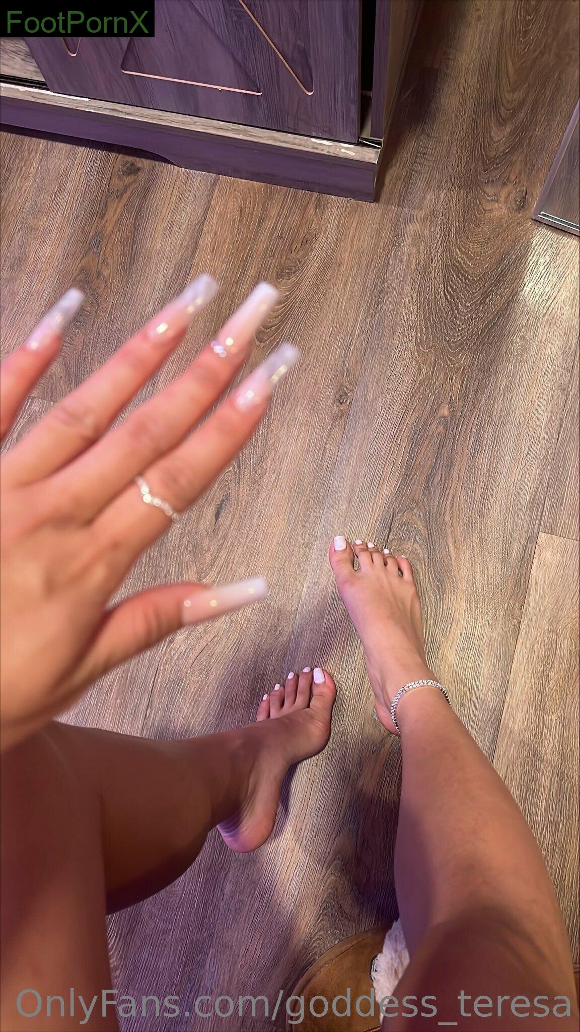 goddess_teresa feet photo 2