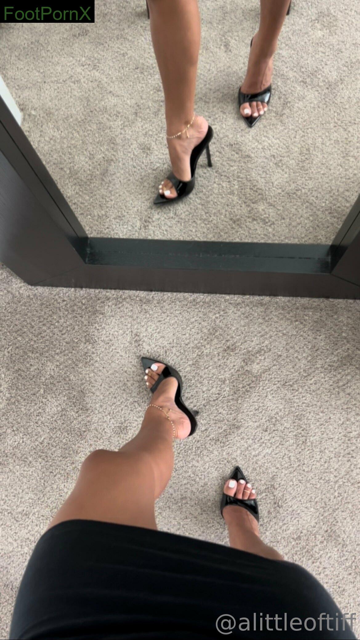 alittleoftiff feet photo 9