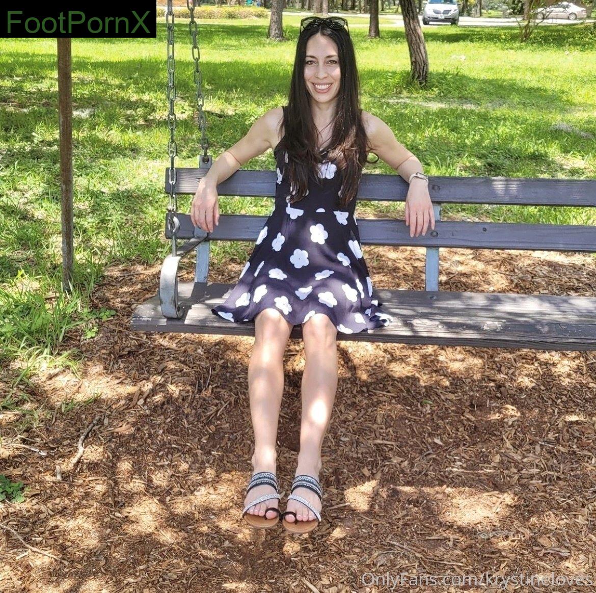 yogafootqueen feet photo 23