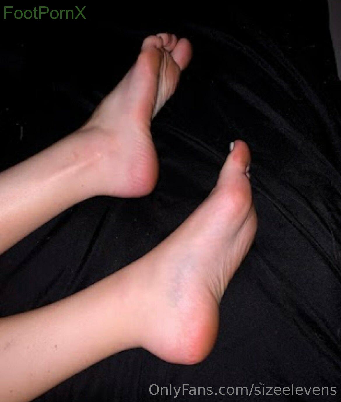 sizeelevens feet photo 2