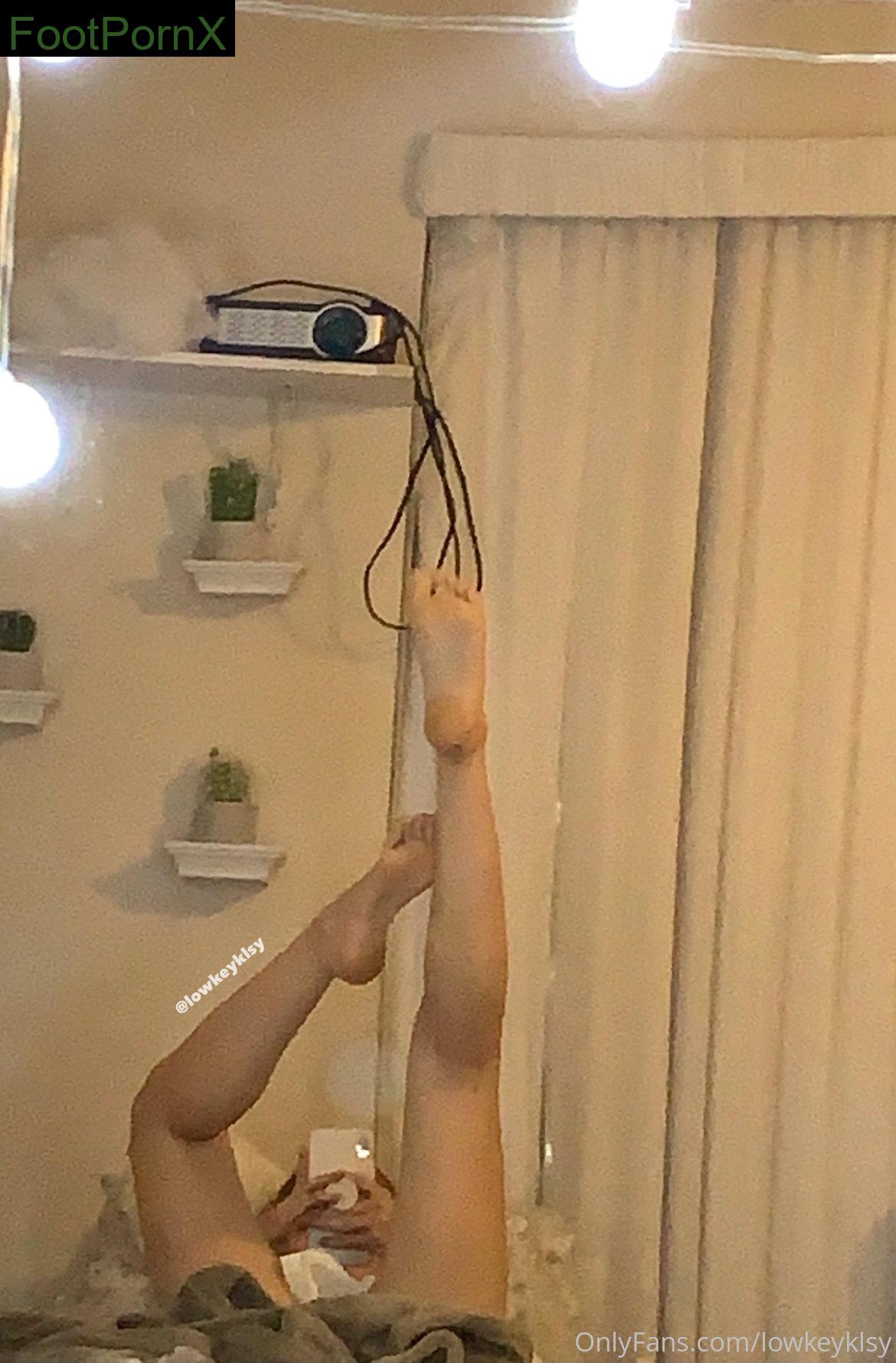 lowkeyklsy feet photo 13