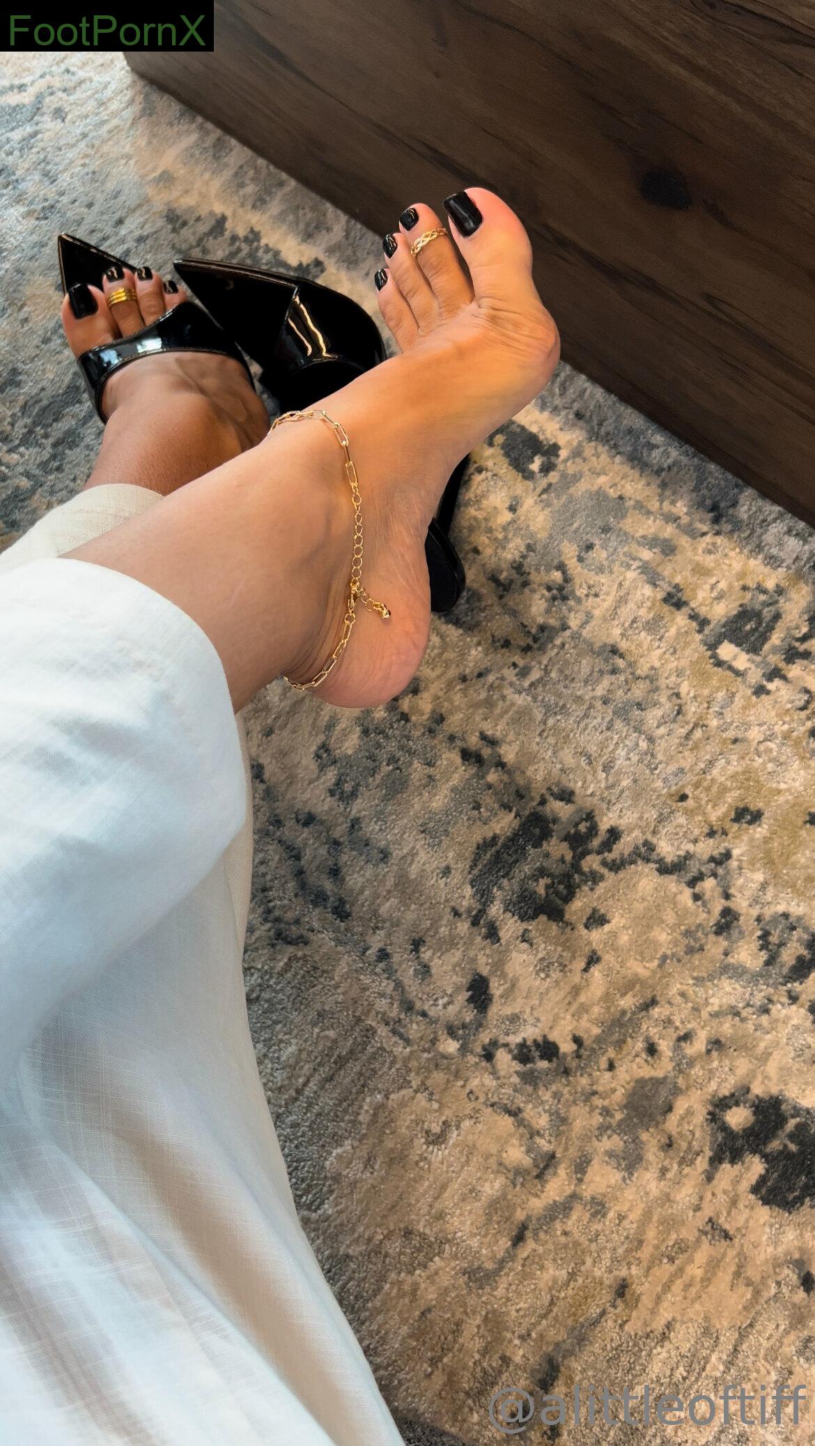 alittleoftiff feet photo 3