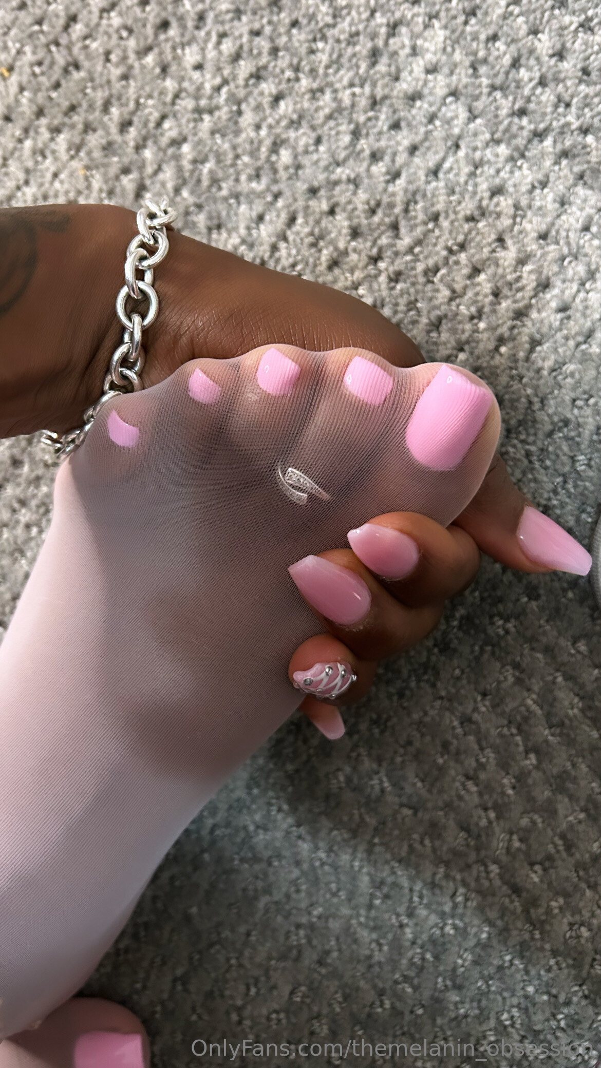 themelanin_obsession feet photo 5