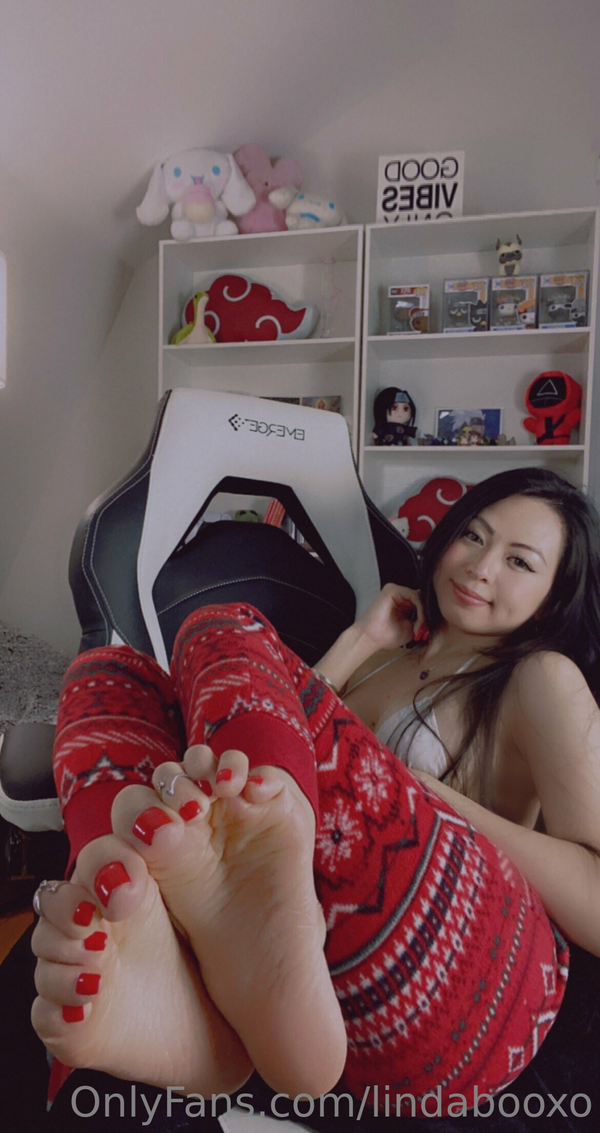lindabooxo feet photo 5