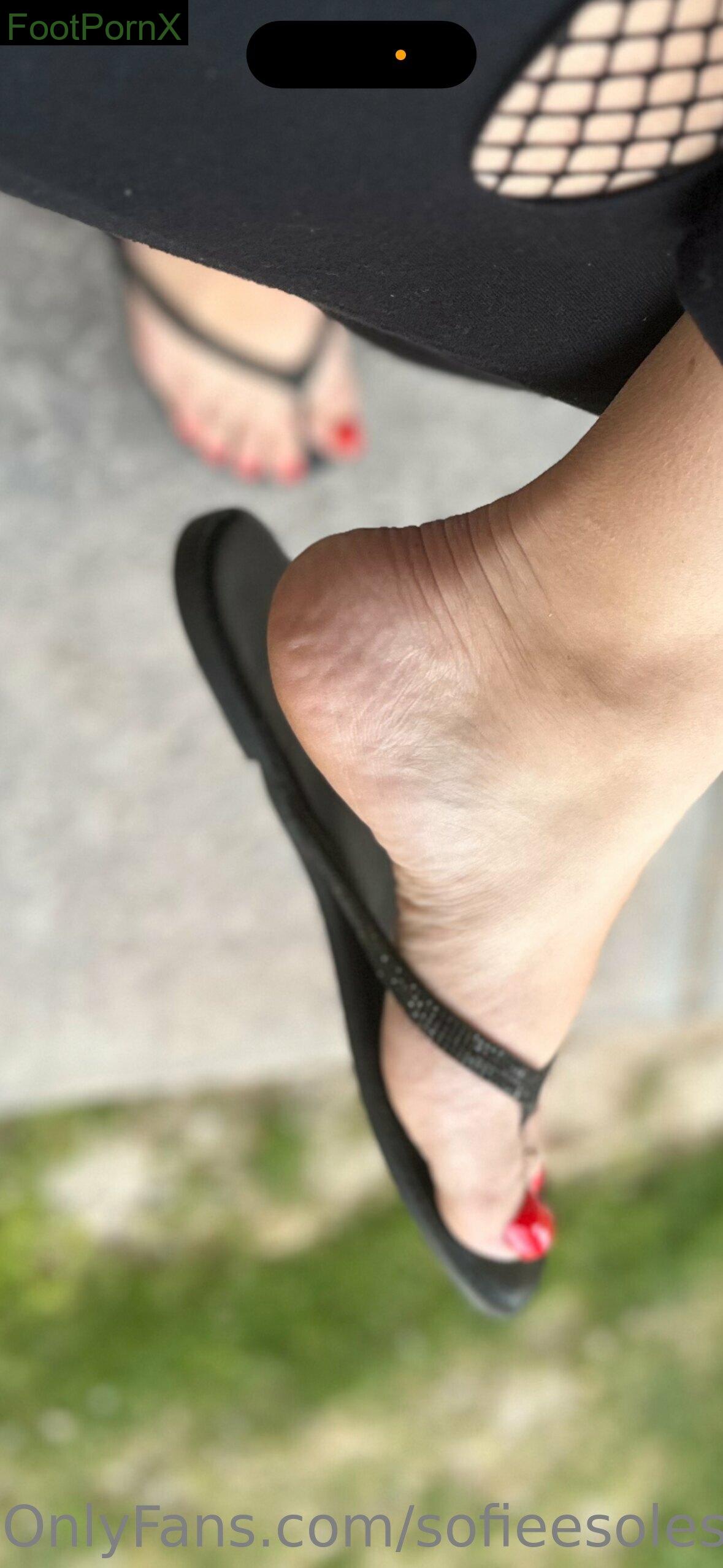 sofieesoles feet photo 1