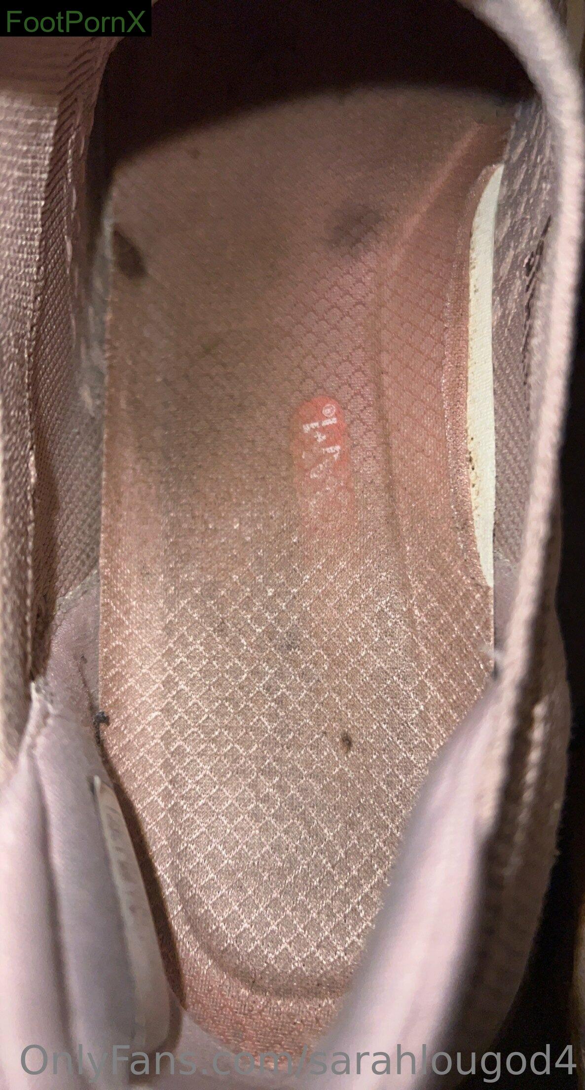 sarahlougod4 feet photo 8