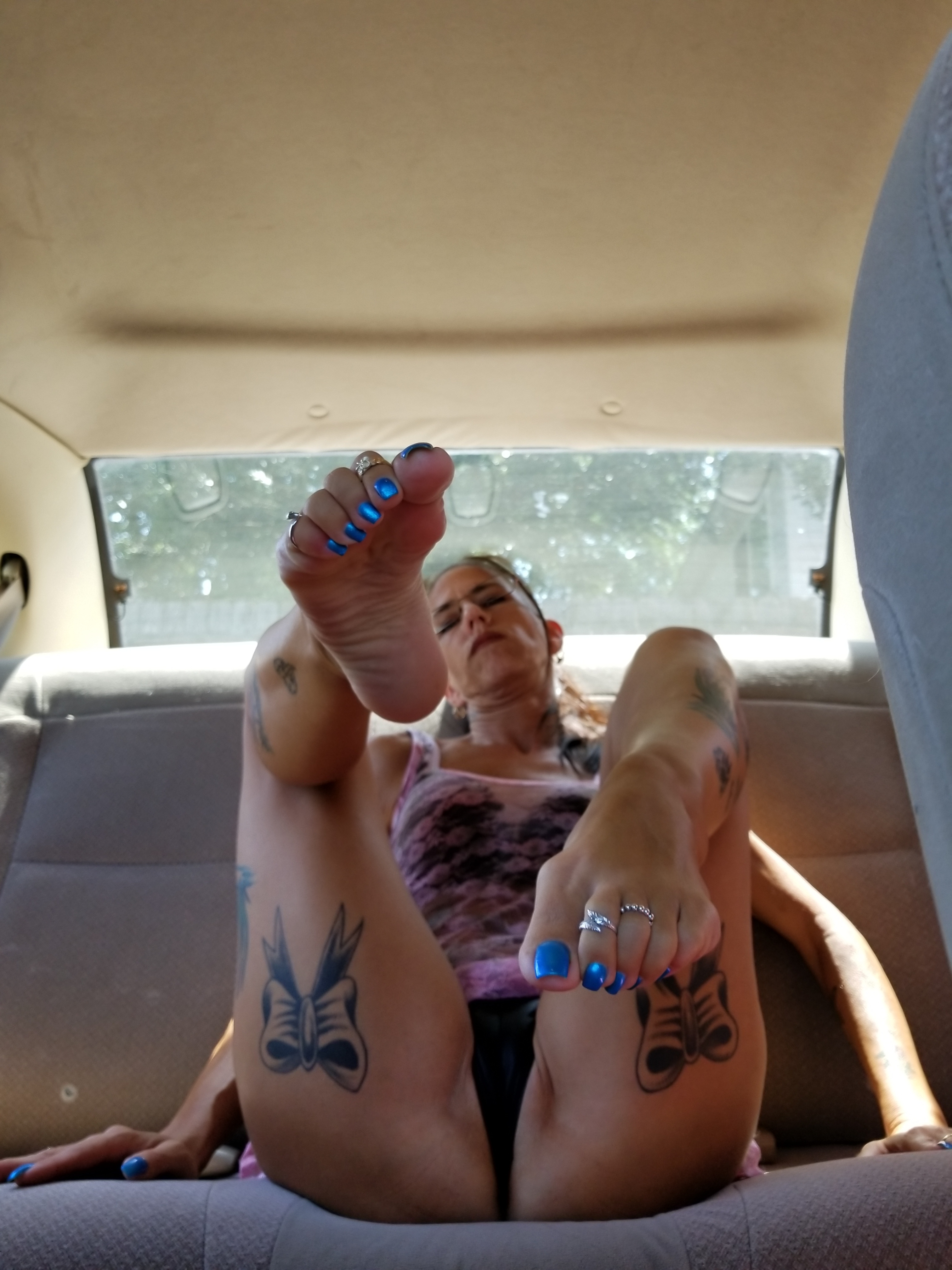 nishisvoodoo2 feet photo 17