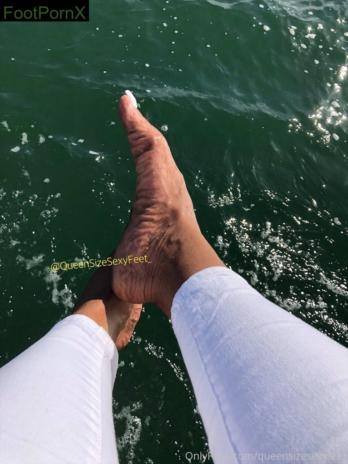 queensizesexyfeet feet photo 22