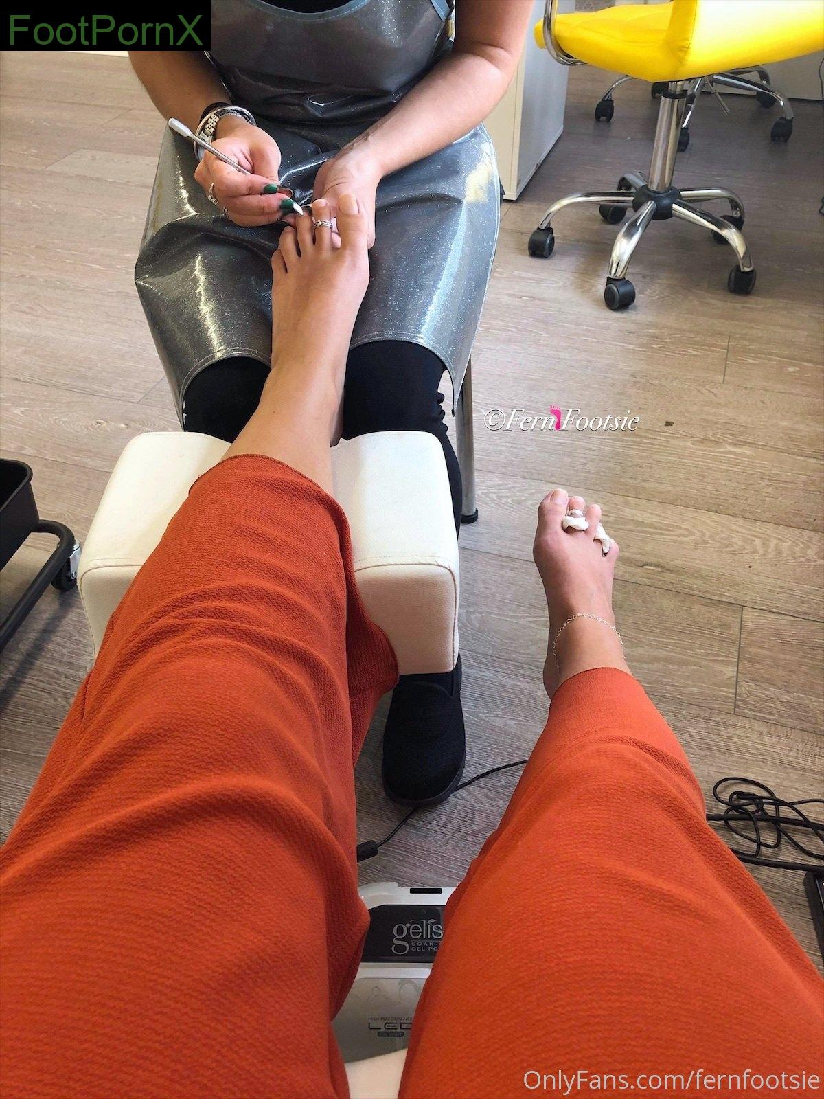 fernfootsie feet photo 1