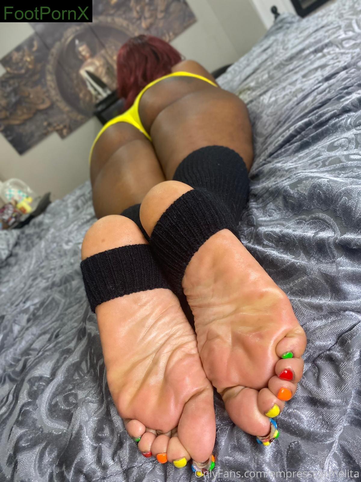 empresscarmelita feet photo 3