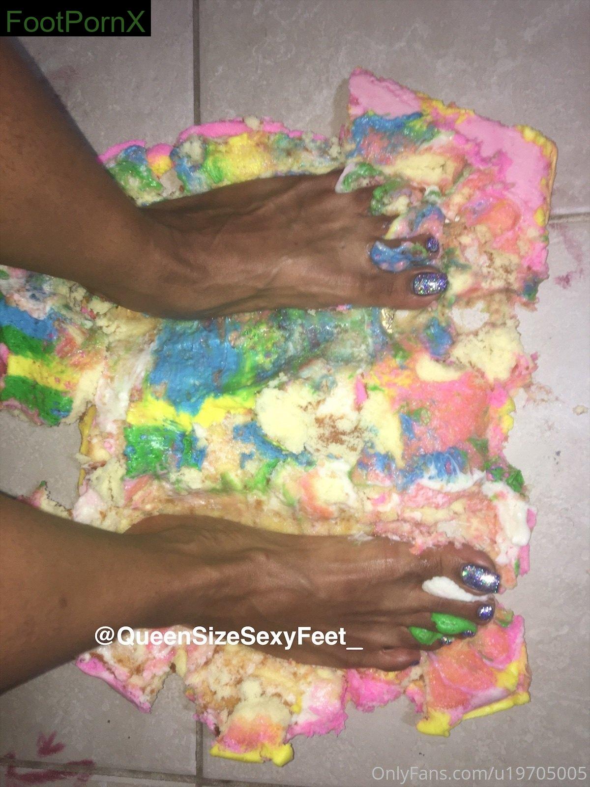 queensizesexyfeet feet photo 14