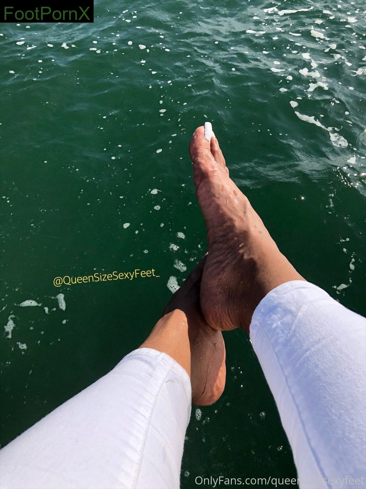 queensizesexyfeet feet photo 9
