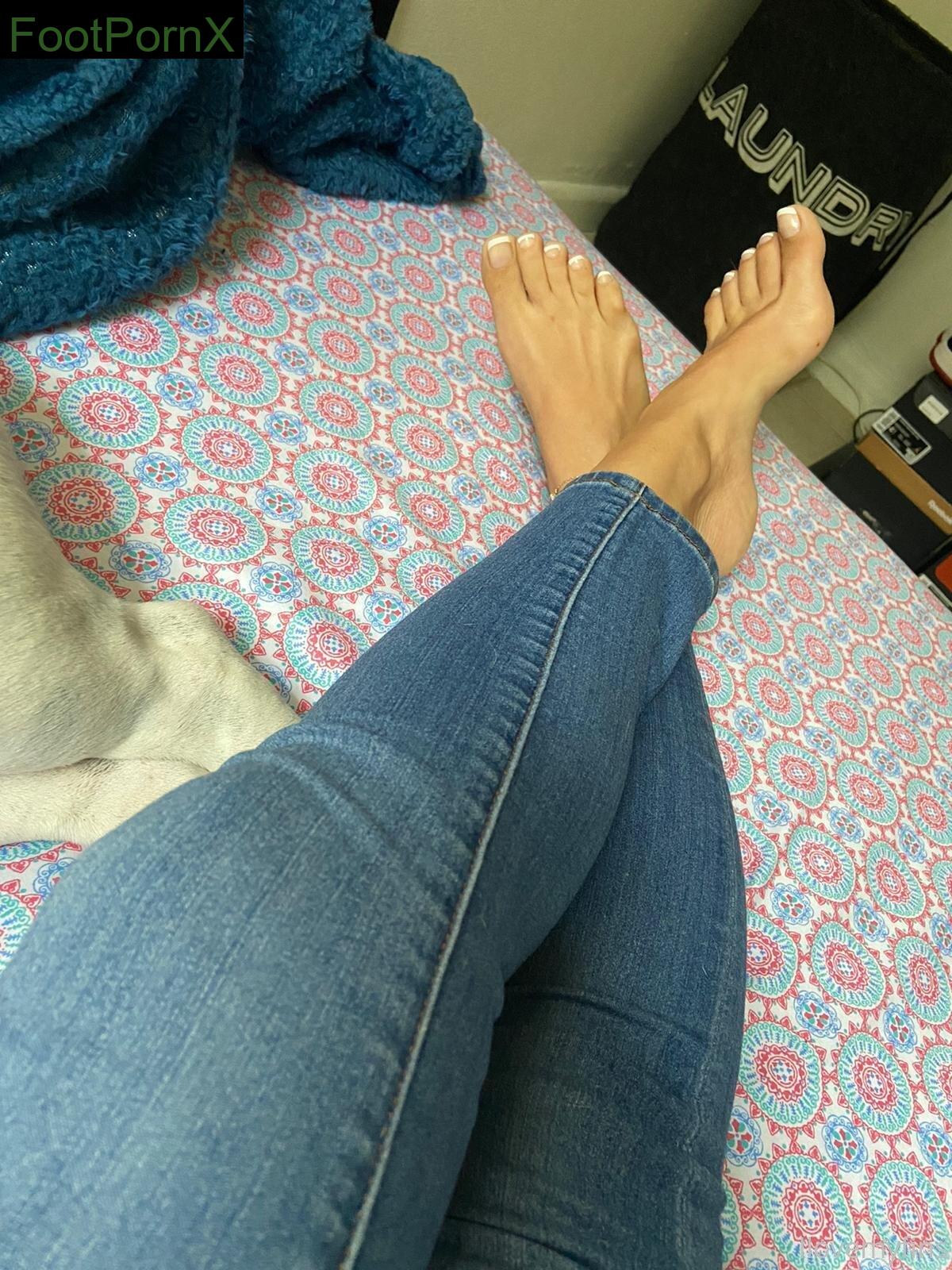 iluvmyfins feet photo 14