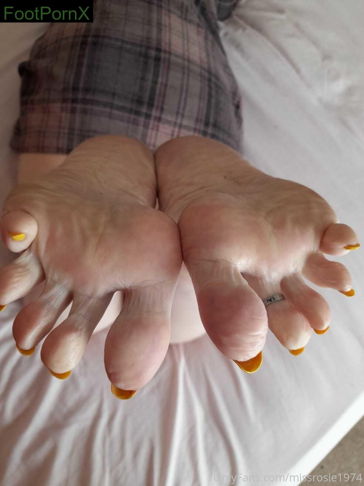 missrosie1974 feet photo 6