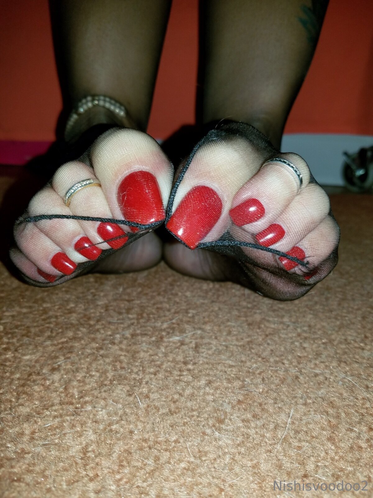 nishisvoodoo2 feet photo 13