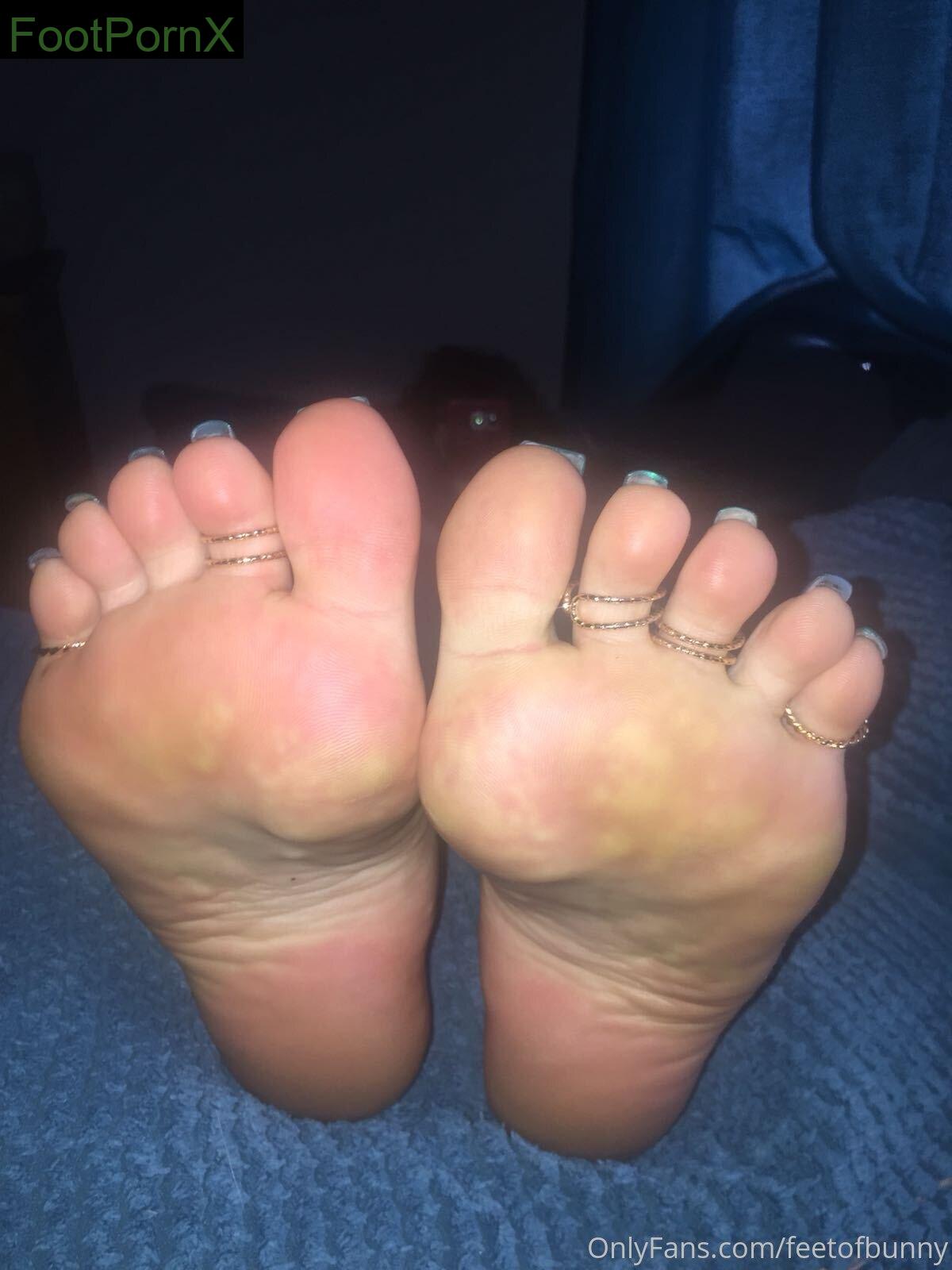 Feet Of Bunny feet photo 9