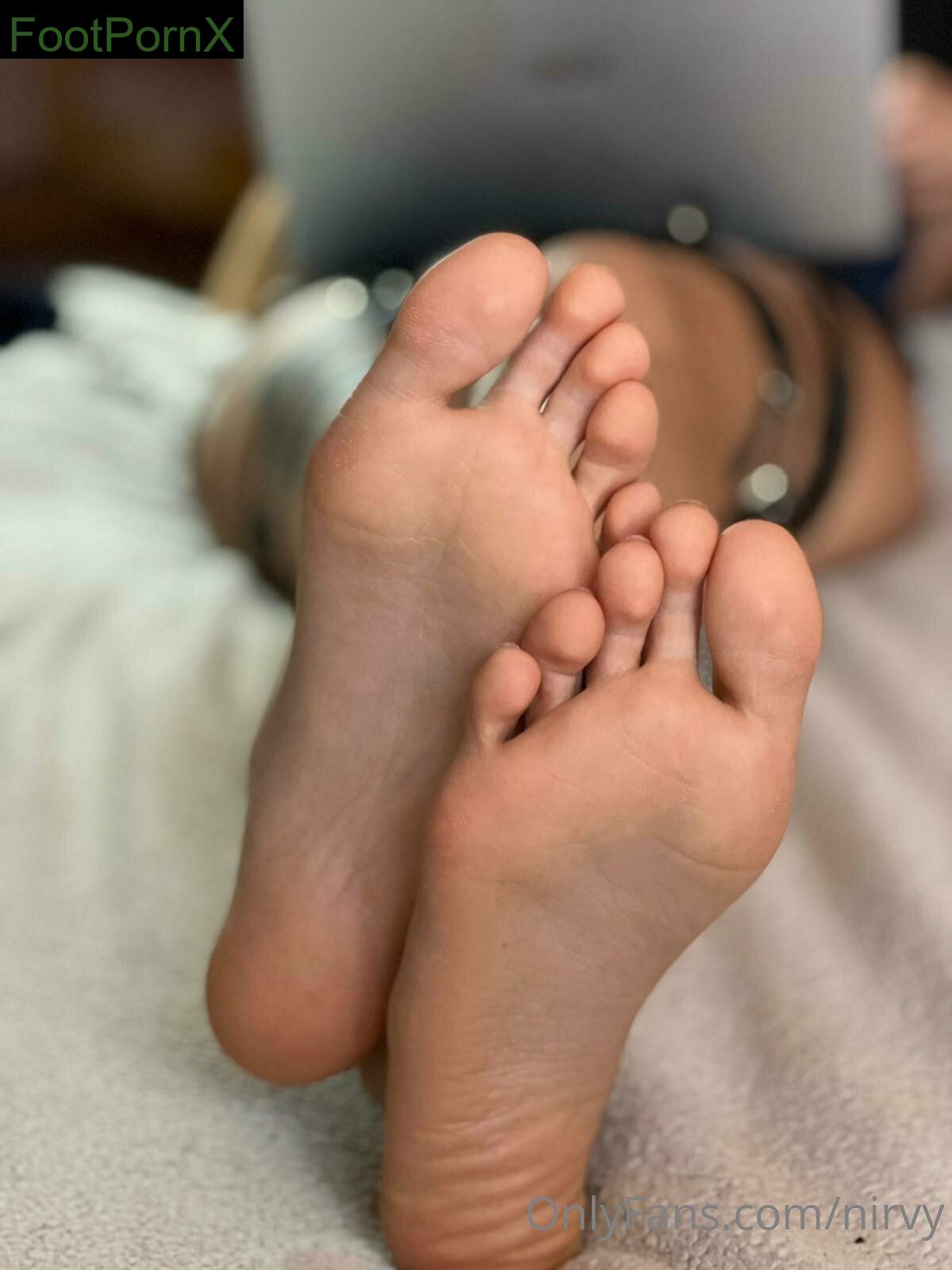 nirvy feet photo 9