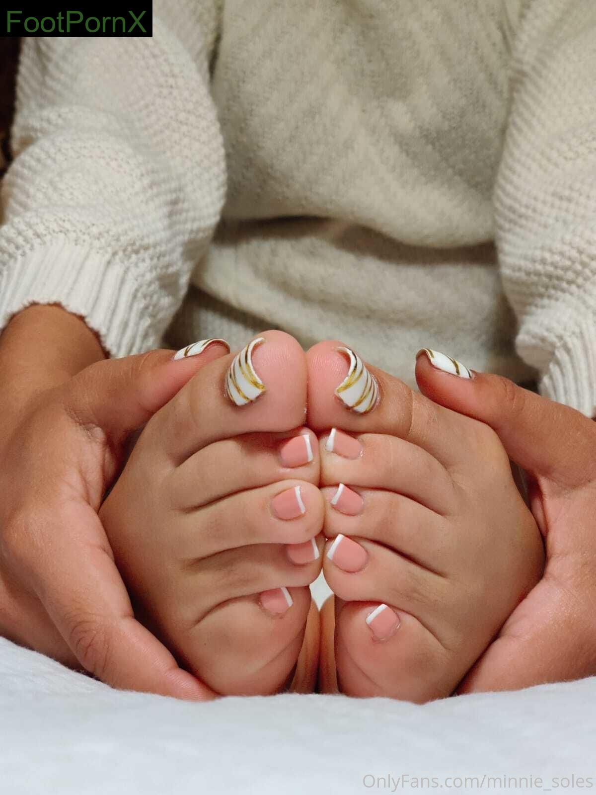 minnie_soles feet photo 1