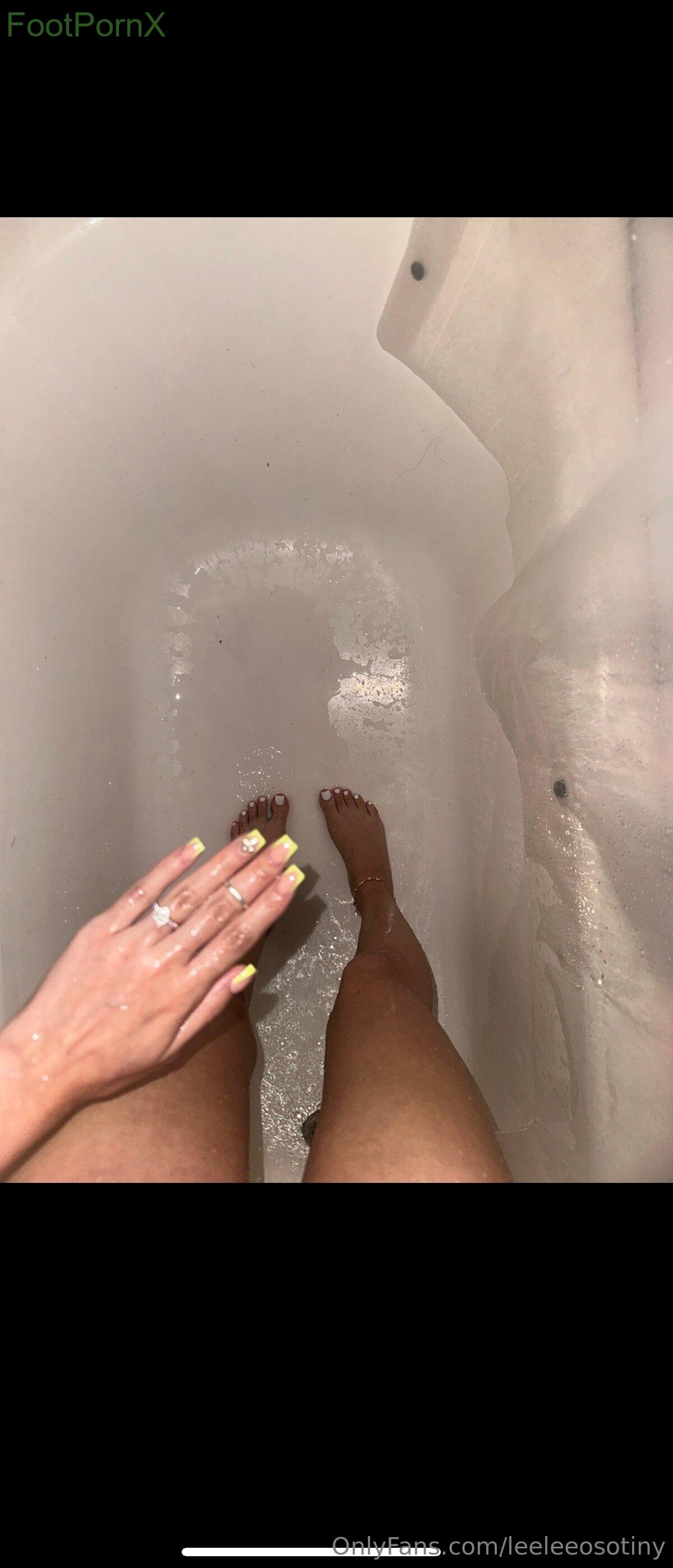 leeleeosotiny feet photo 21