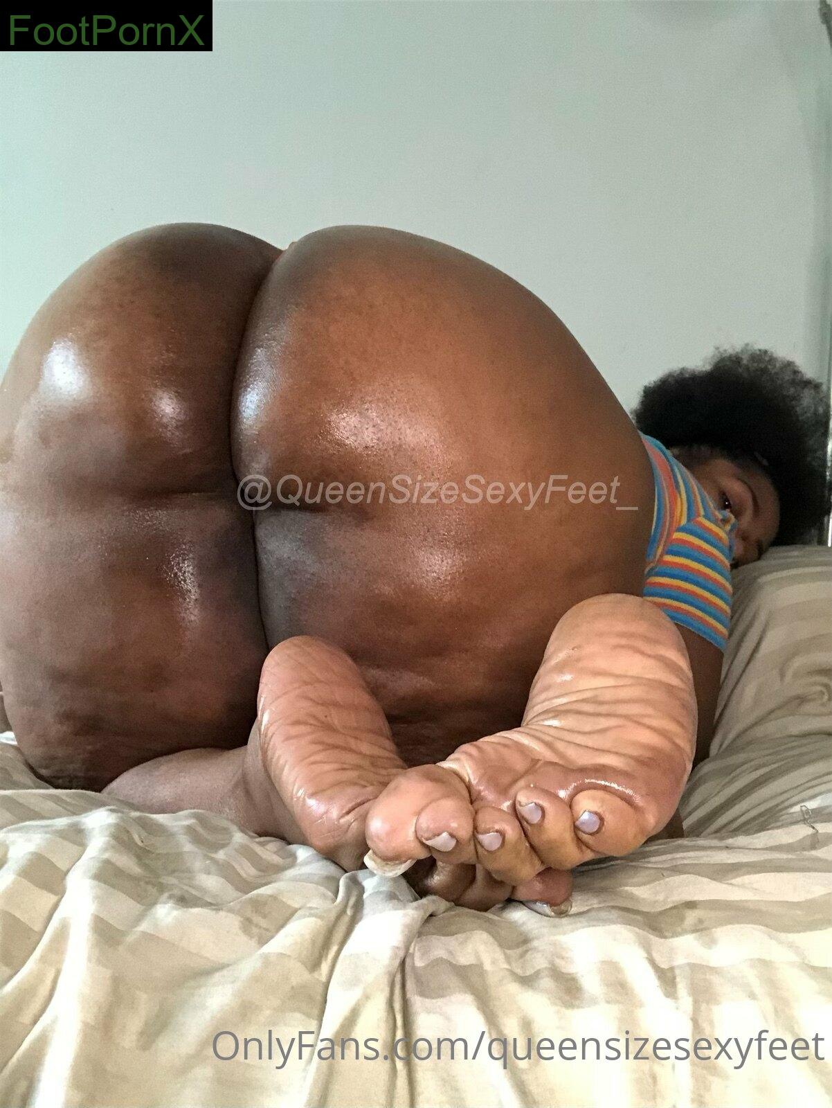 queensizesexyfeet feet photo 2
