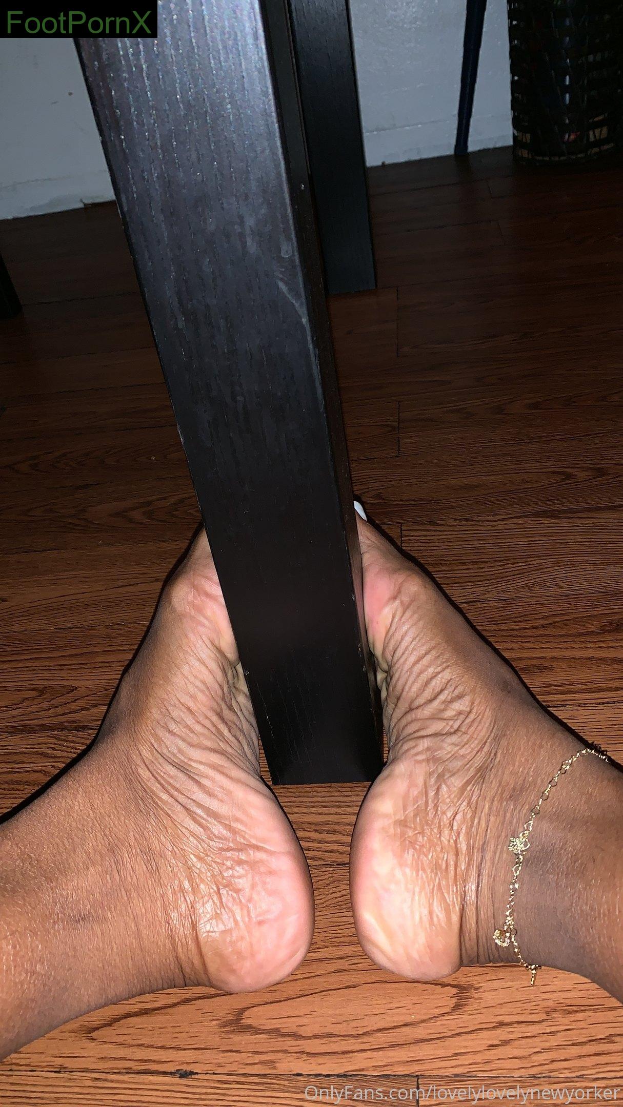 lovelylovelynewyorker feet photo 12