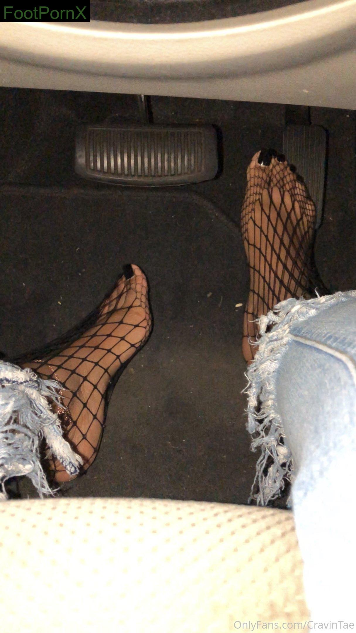 cravintae feet photo 11