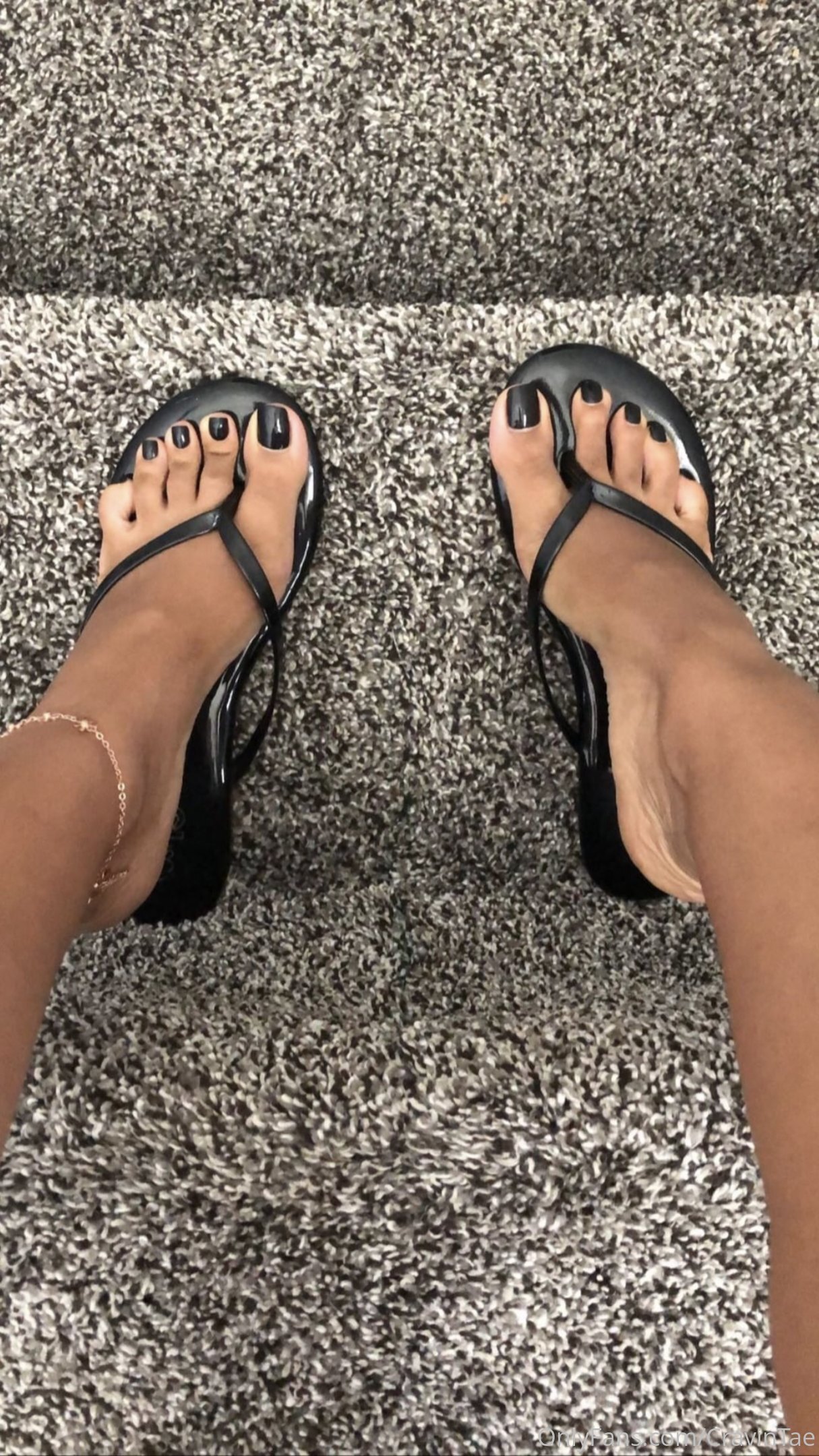 cravintae feet photo 10