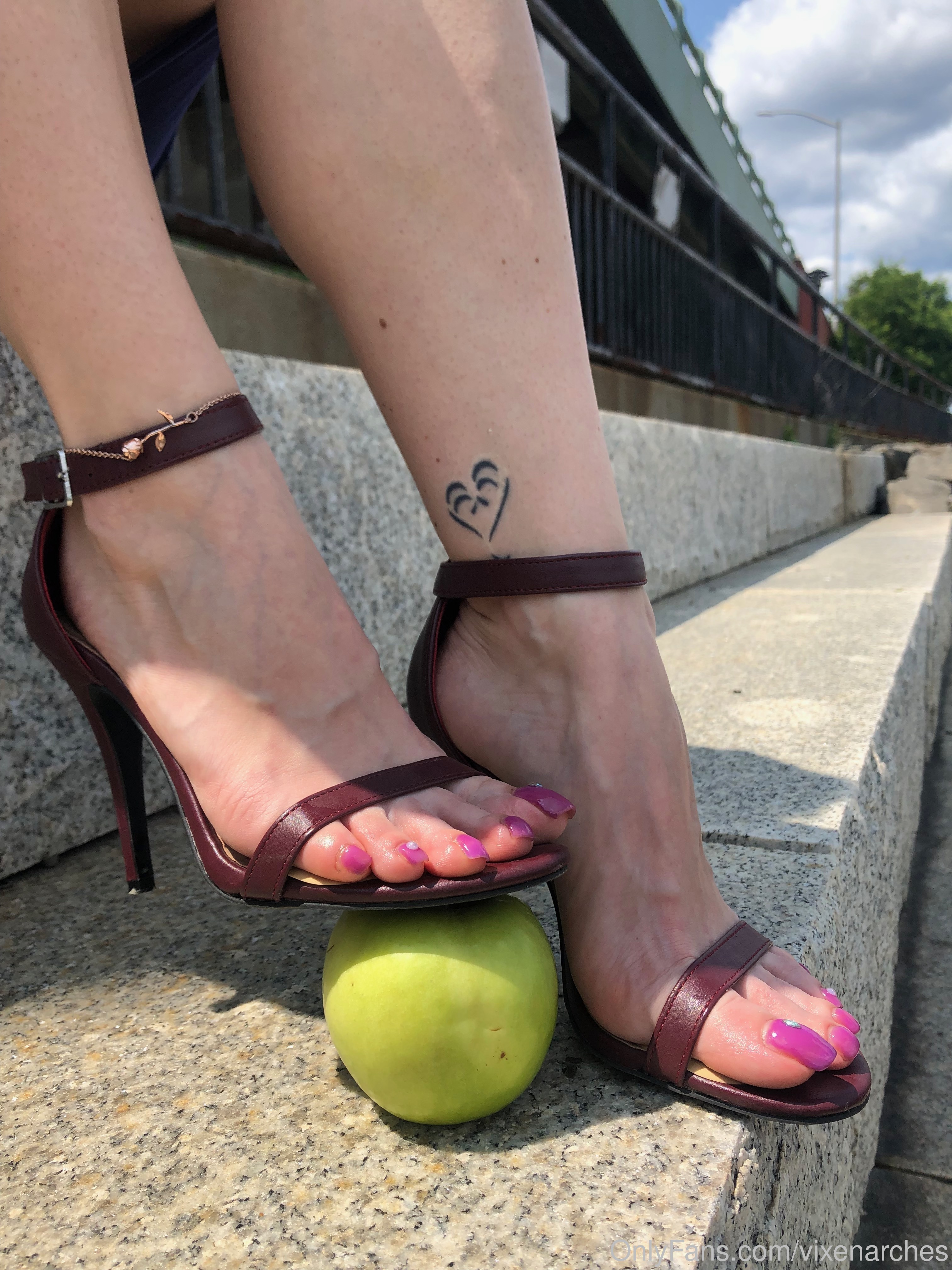 vixenarches feet photo 18