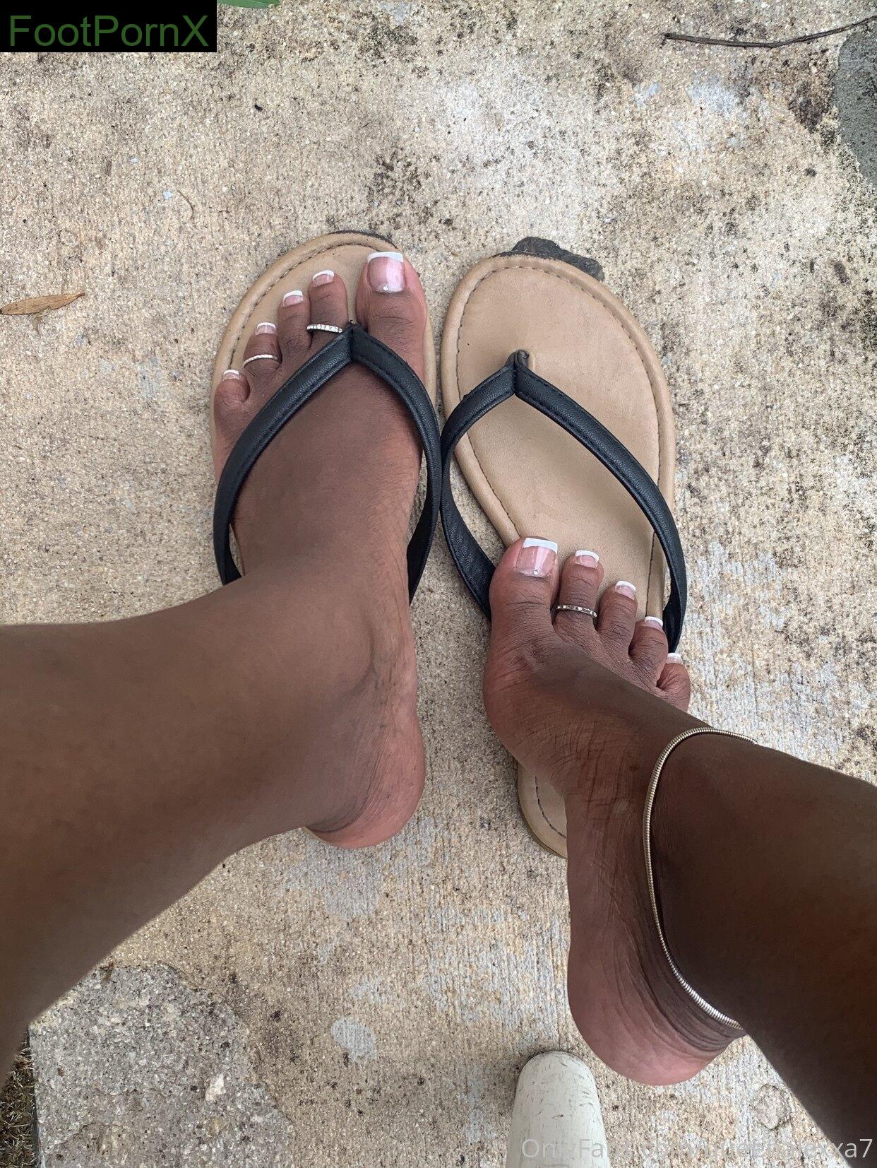 empressalexxa feet photo 21