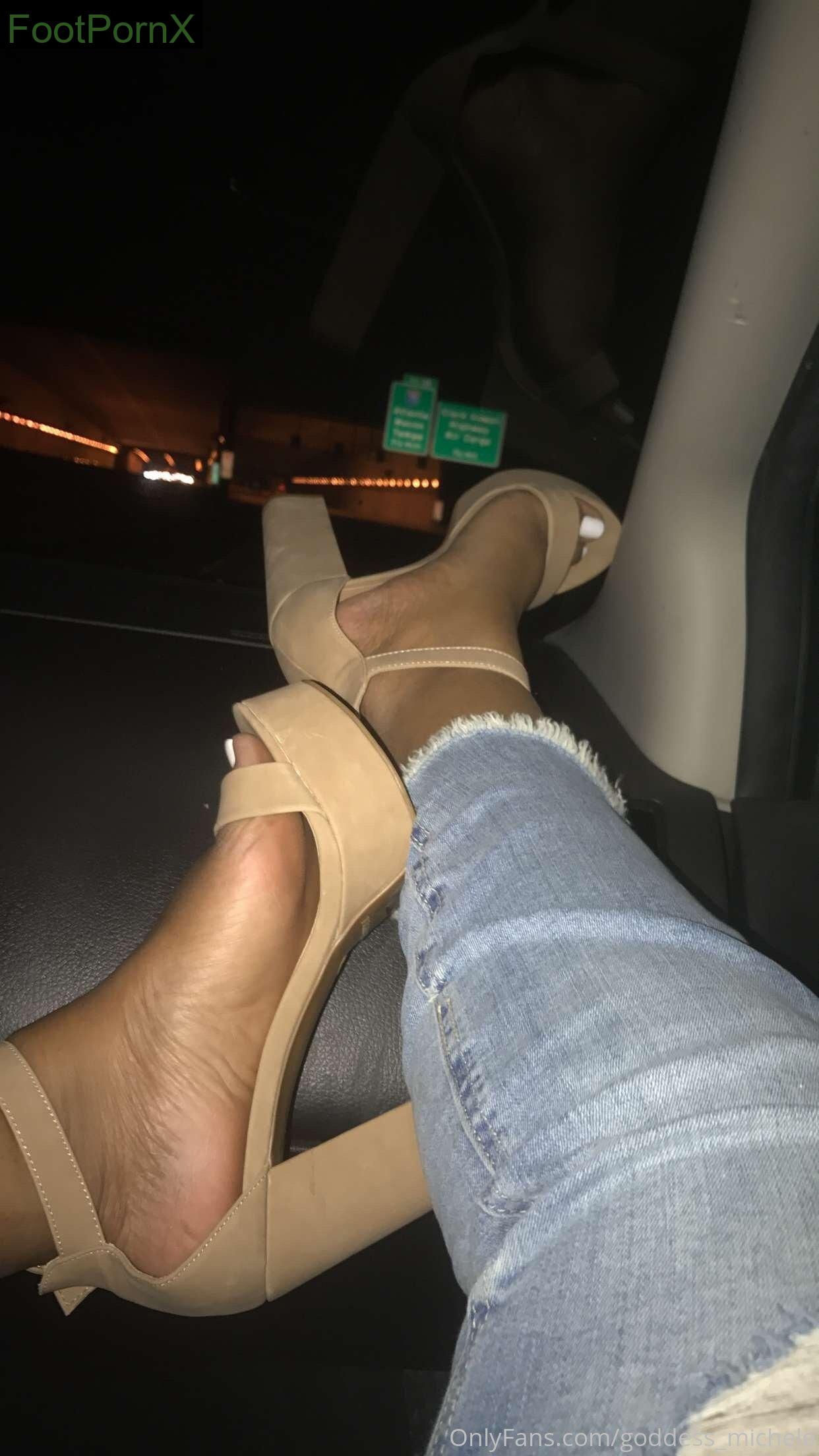 goddess_michele feet photo 9