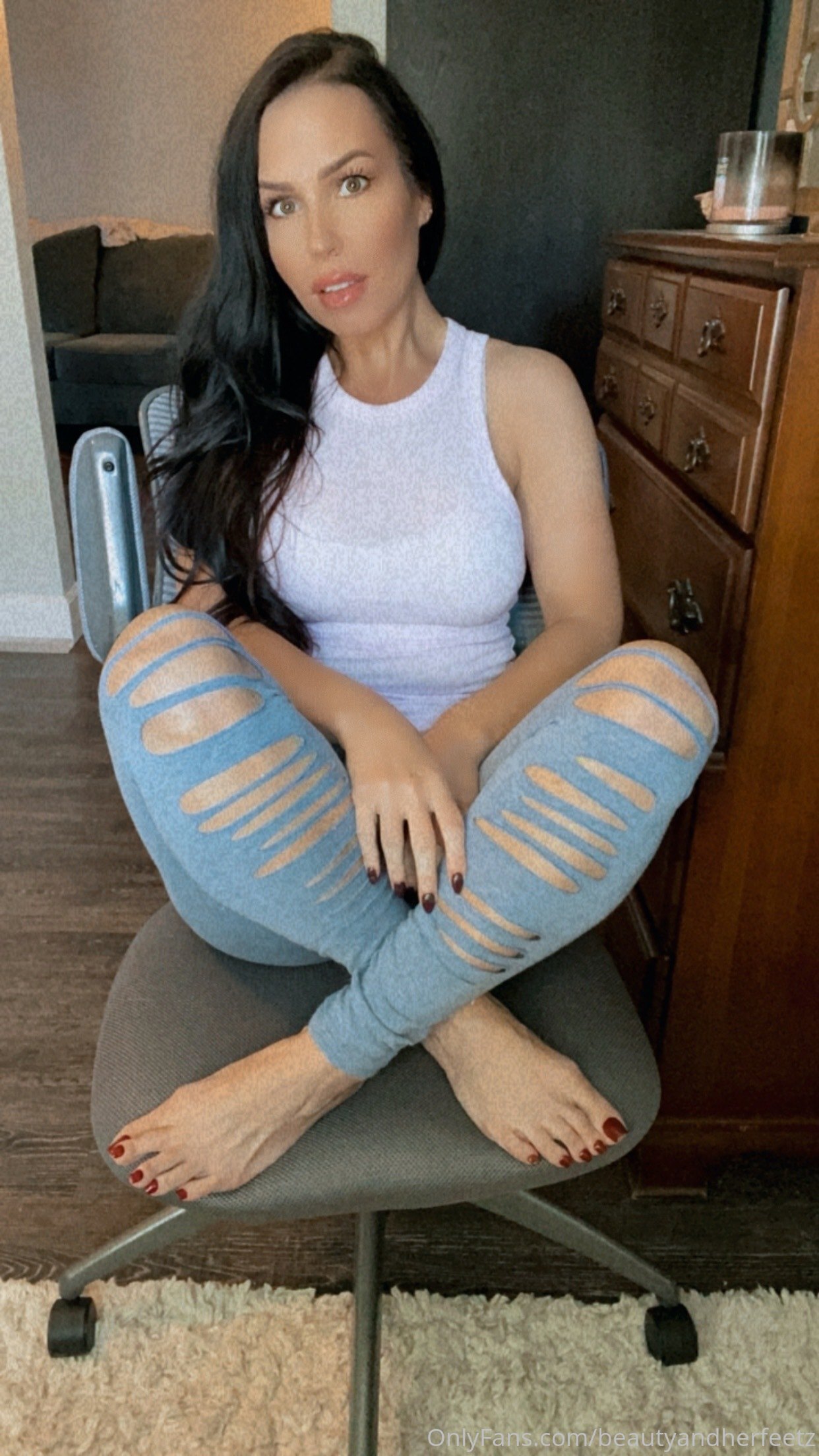 beautyandherfeetz feet photo 8