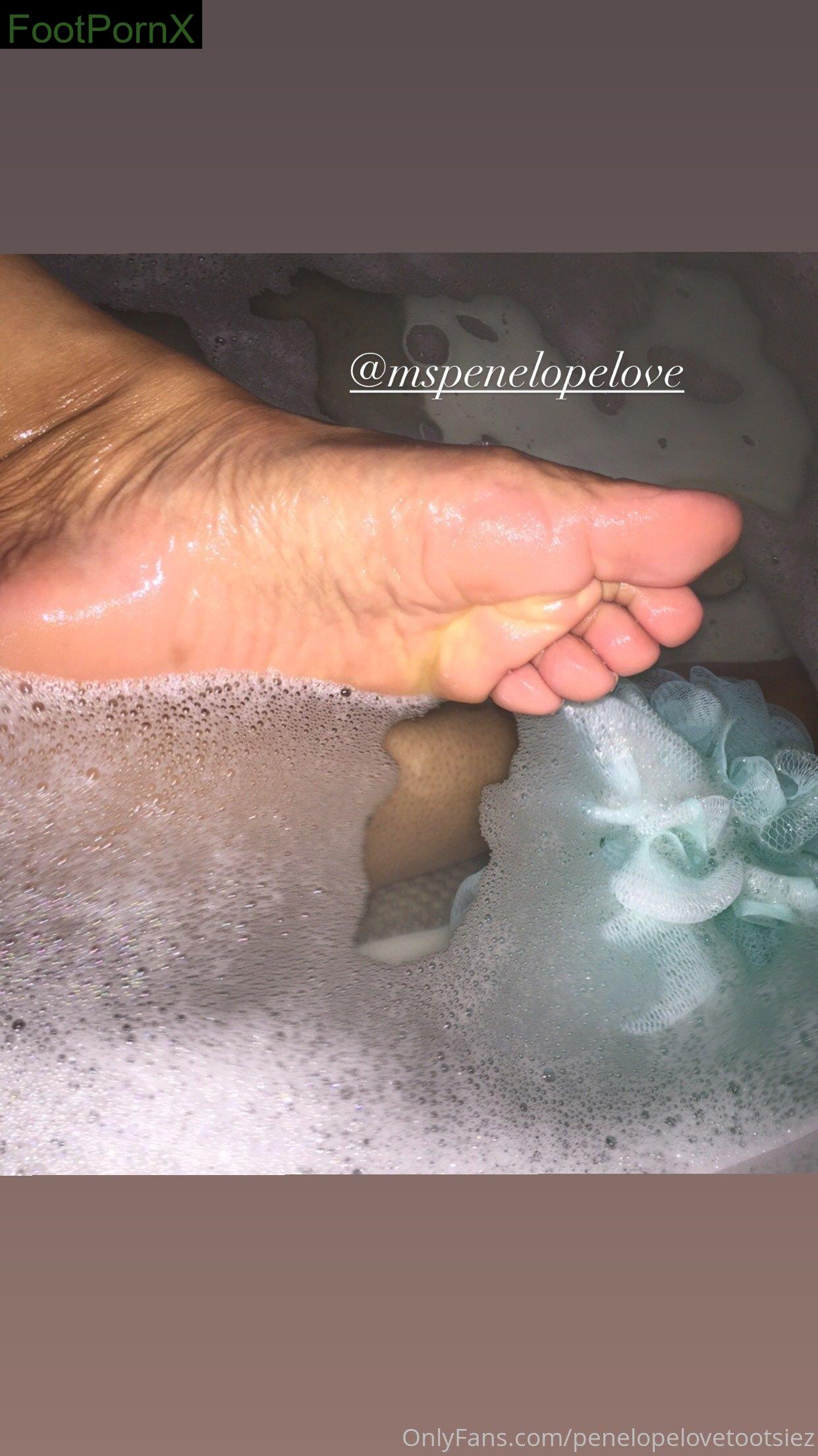 penelopelovetootsiez feet photo 24