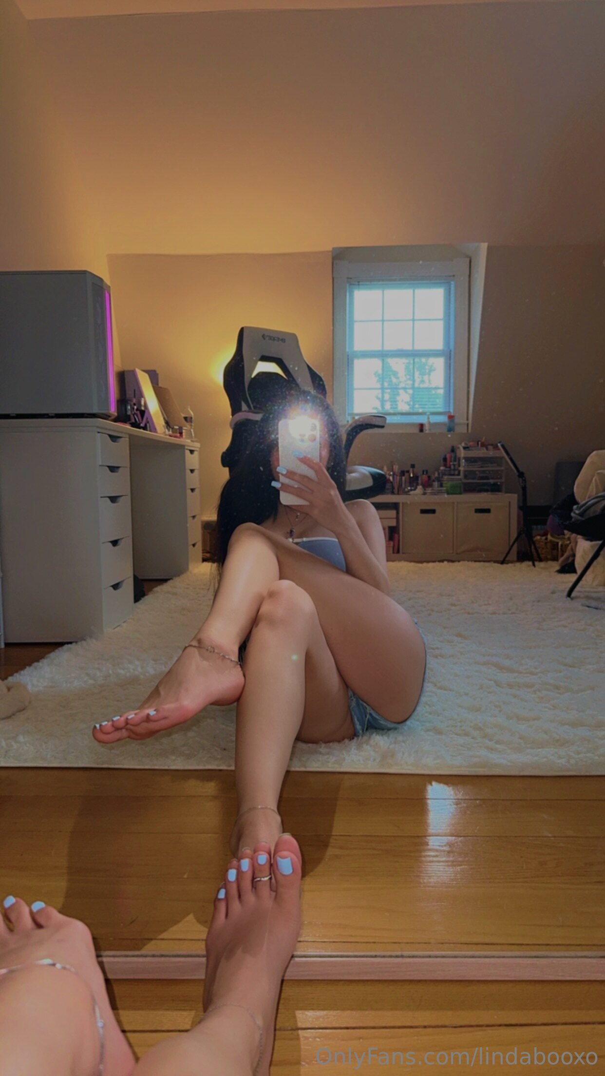 lindabooxo feet photo 16