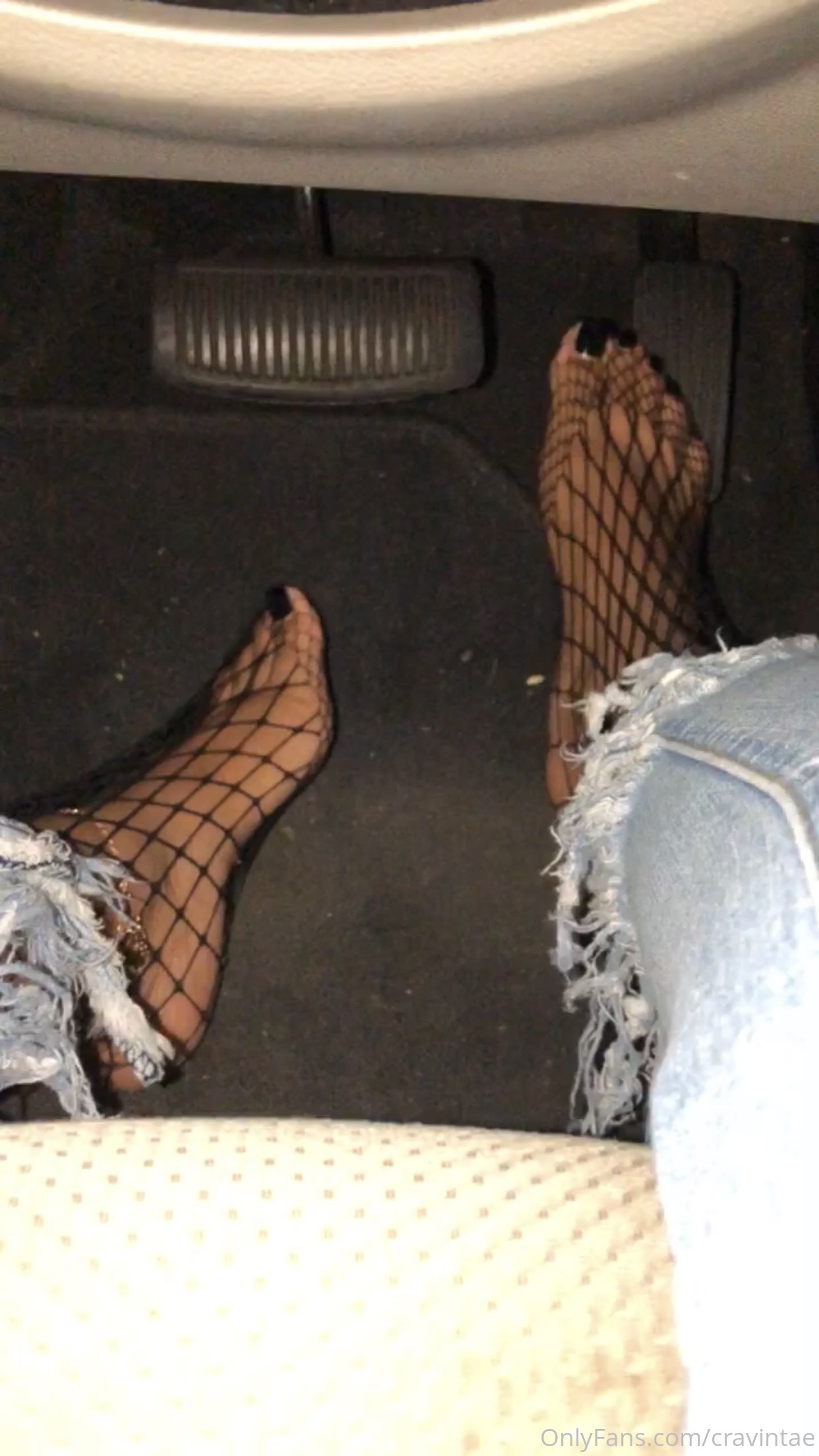 cravintae feet photo 18