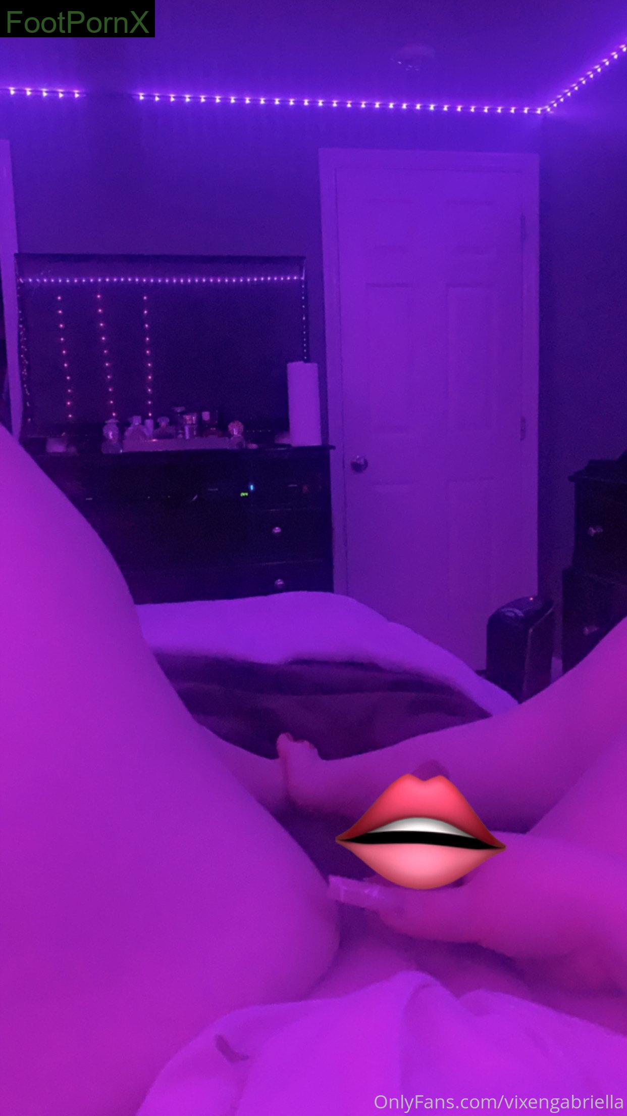 vixengabriella feet photo 19