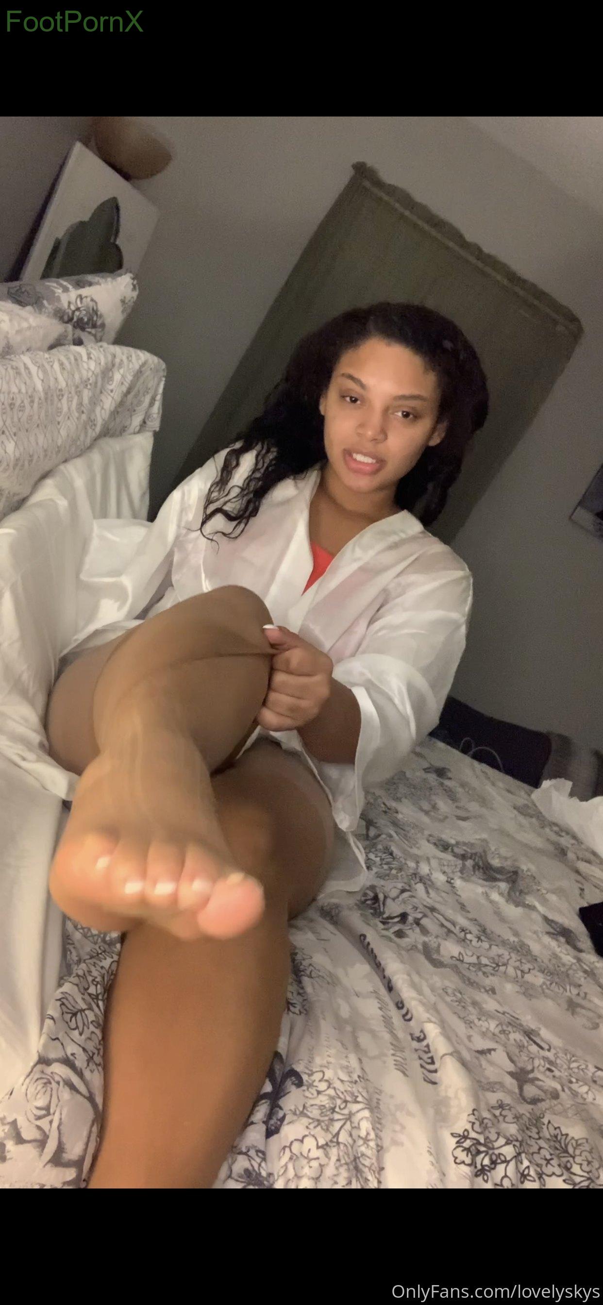 lovelyskys feet photo 24
